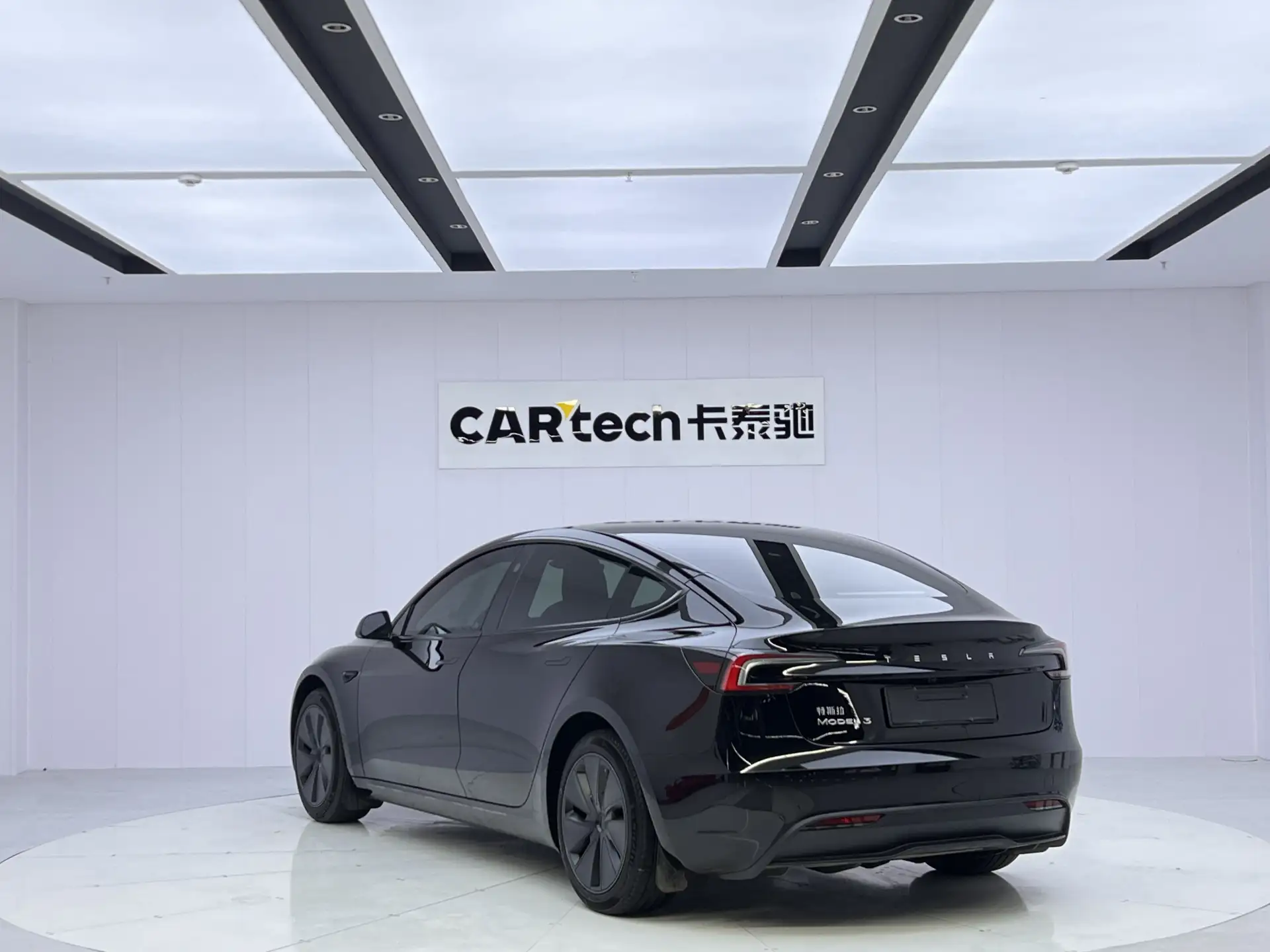 Tesla Model 3, 2024 7