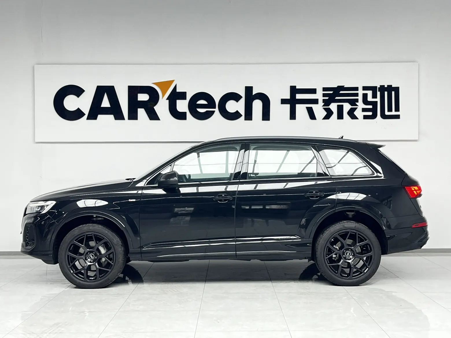 Audi Q7 45 TFSI, 2026 4