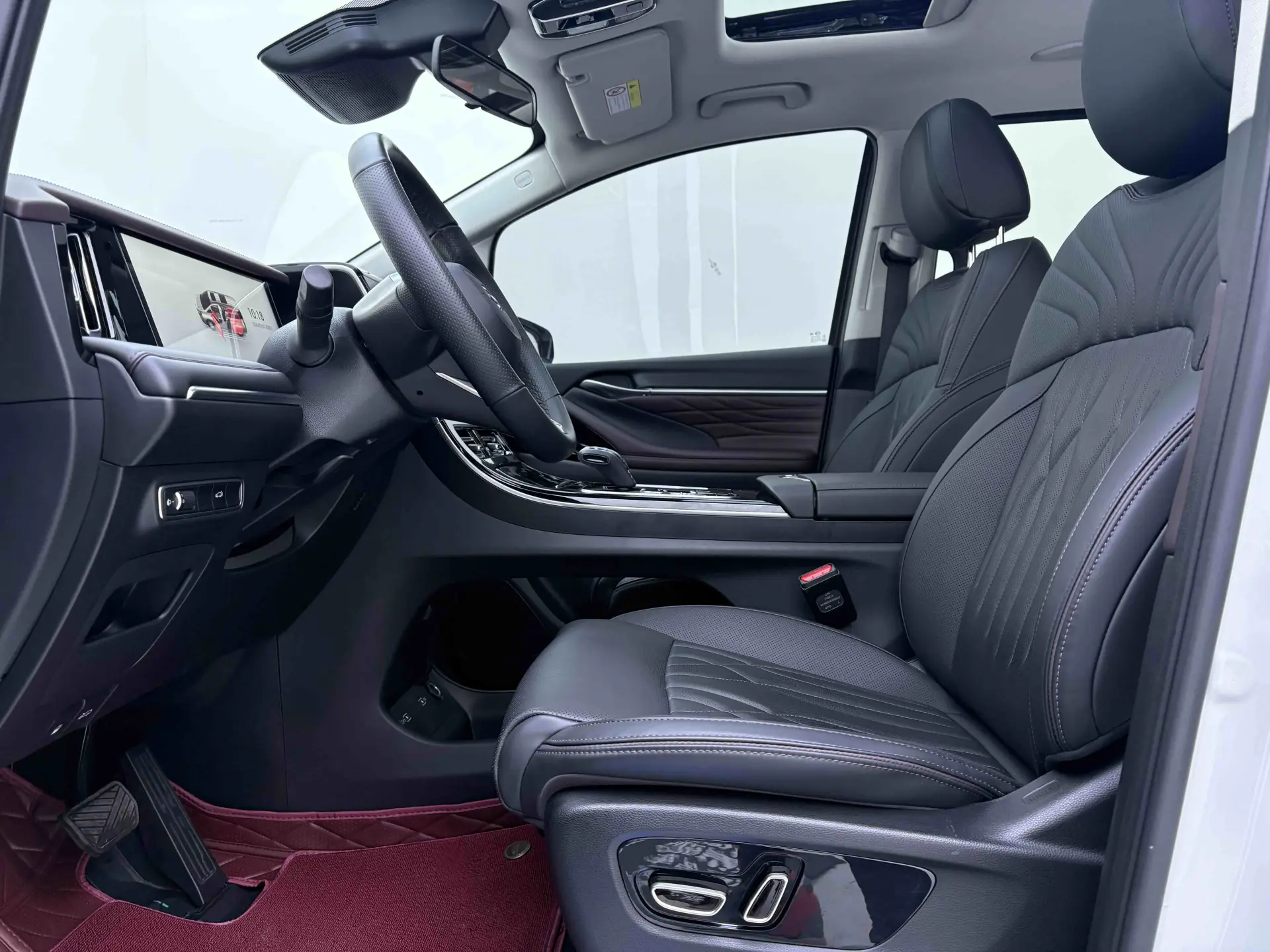 Trumpchi M8, 2025 7