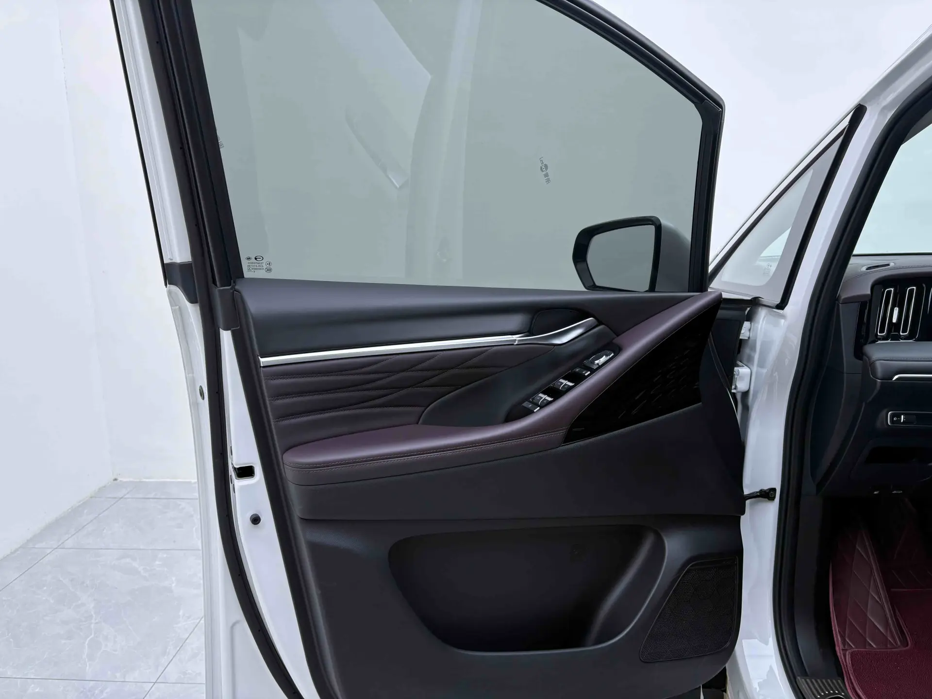 Trumpchi M8, 2025 15