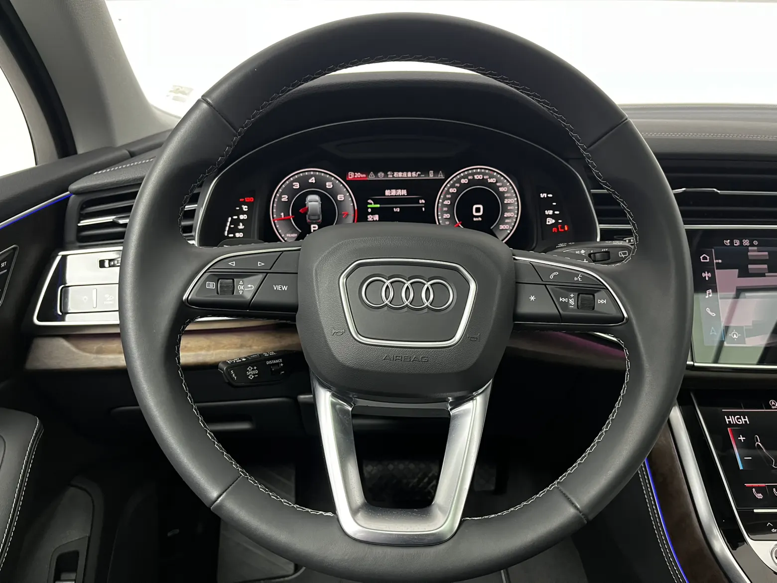 Audi Q7 45 TFSI, 2026 9