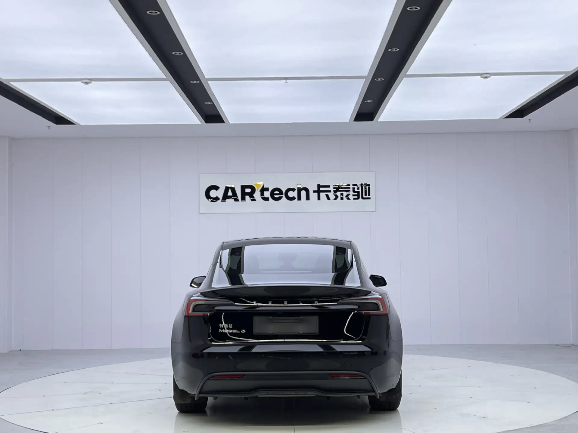 Tesla Model 3, 2024 13