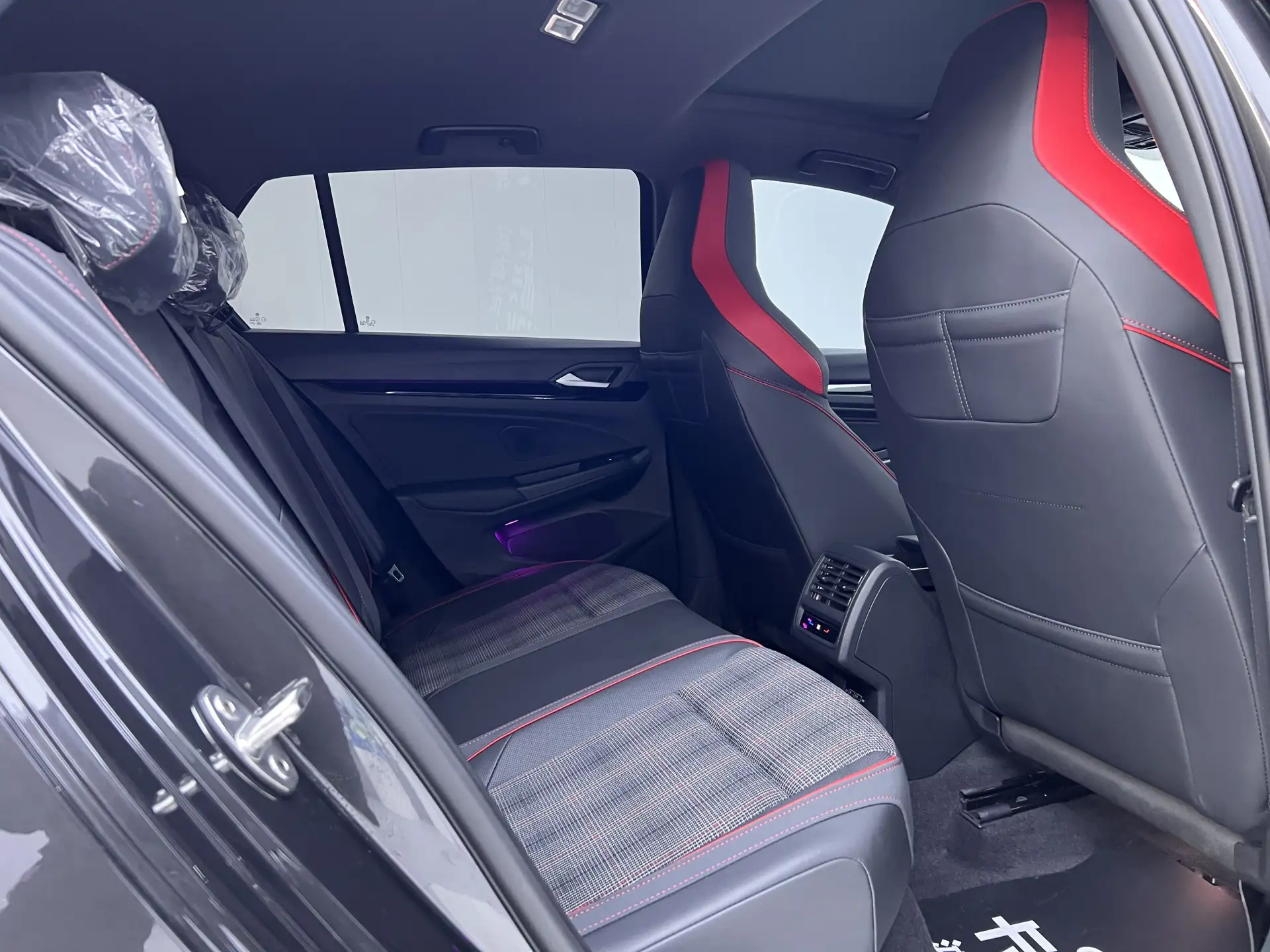 Volkswagen Golf, 2025 26