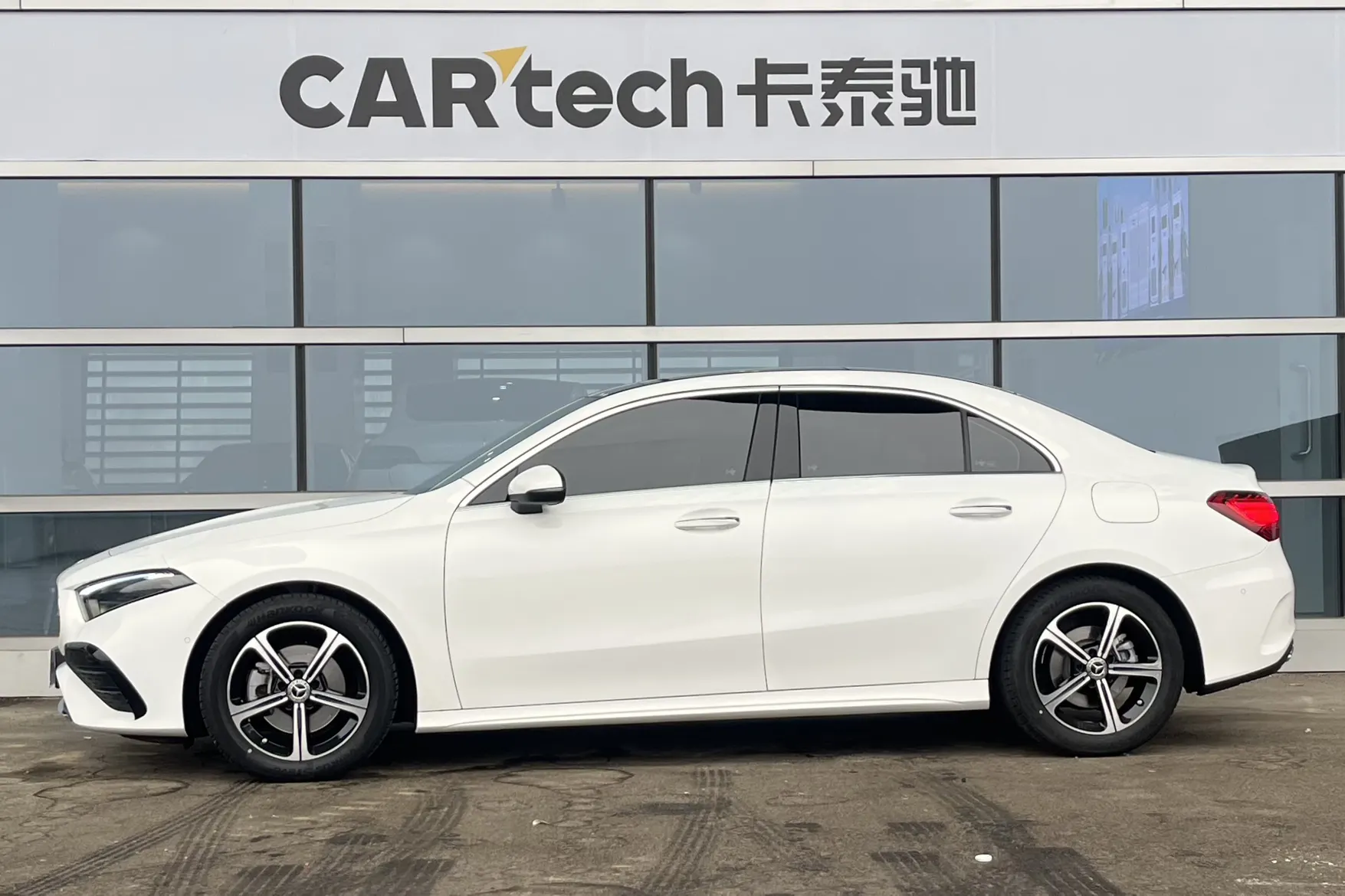 Mercedes-Benz A 200 L, 2025 3
