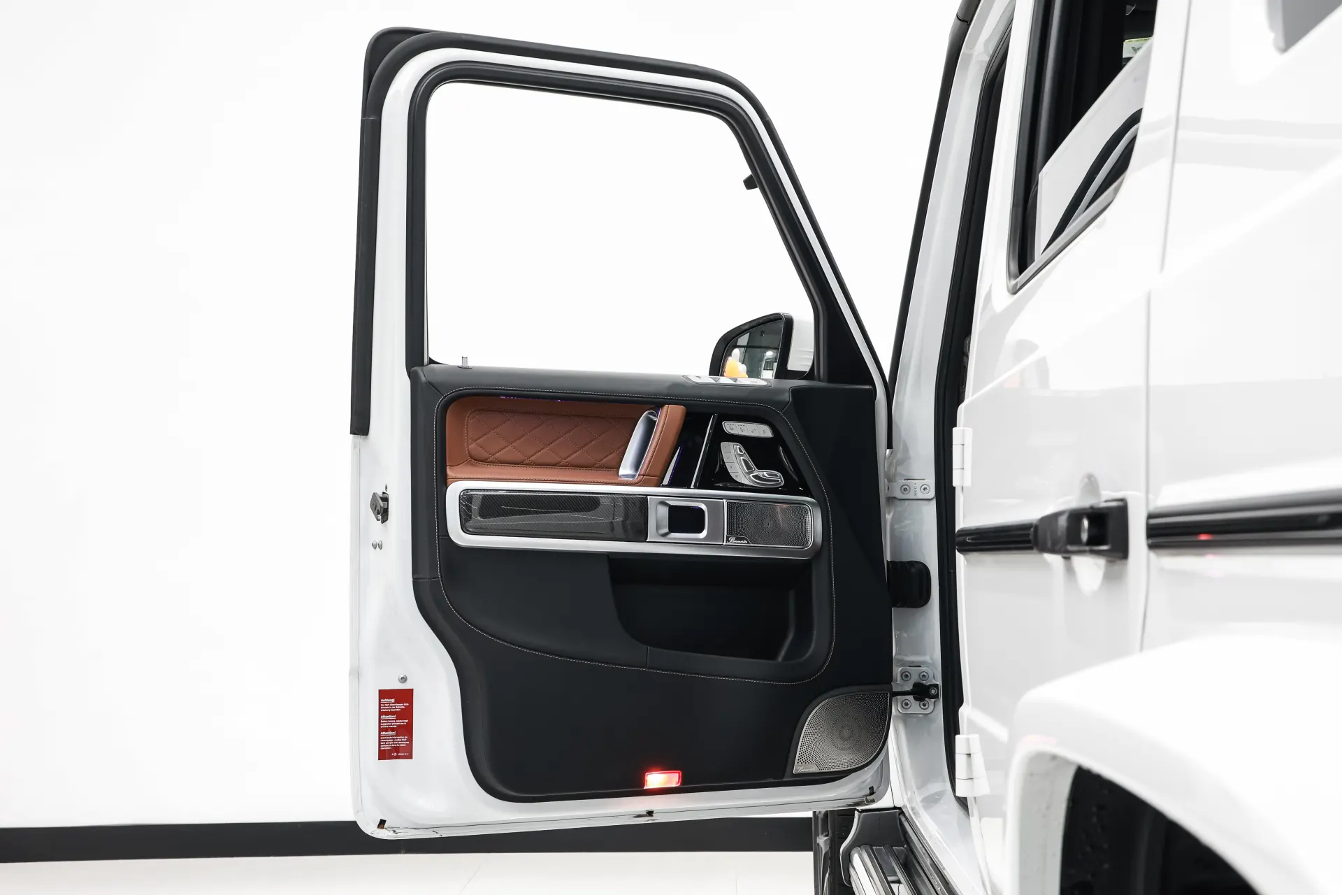 Mercedes-Benz G 63, 2023 9