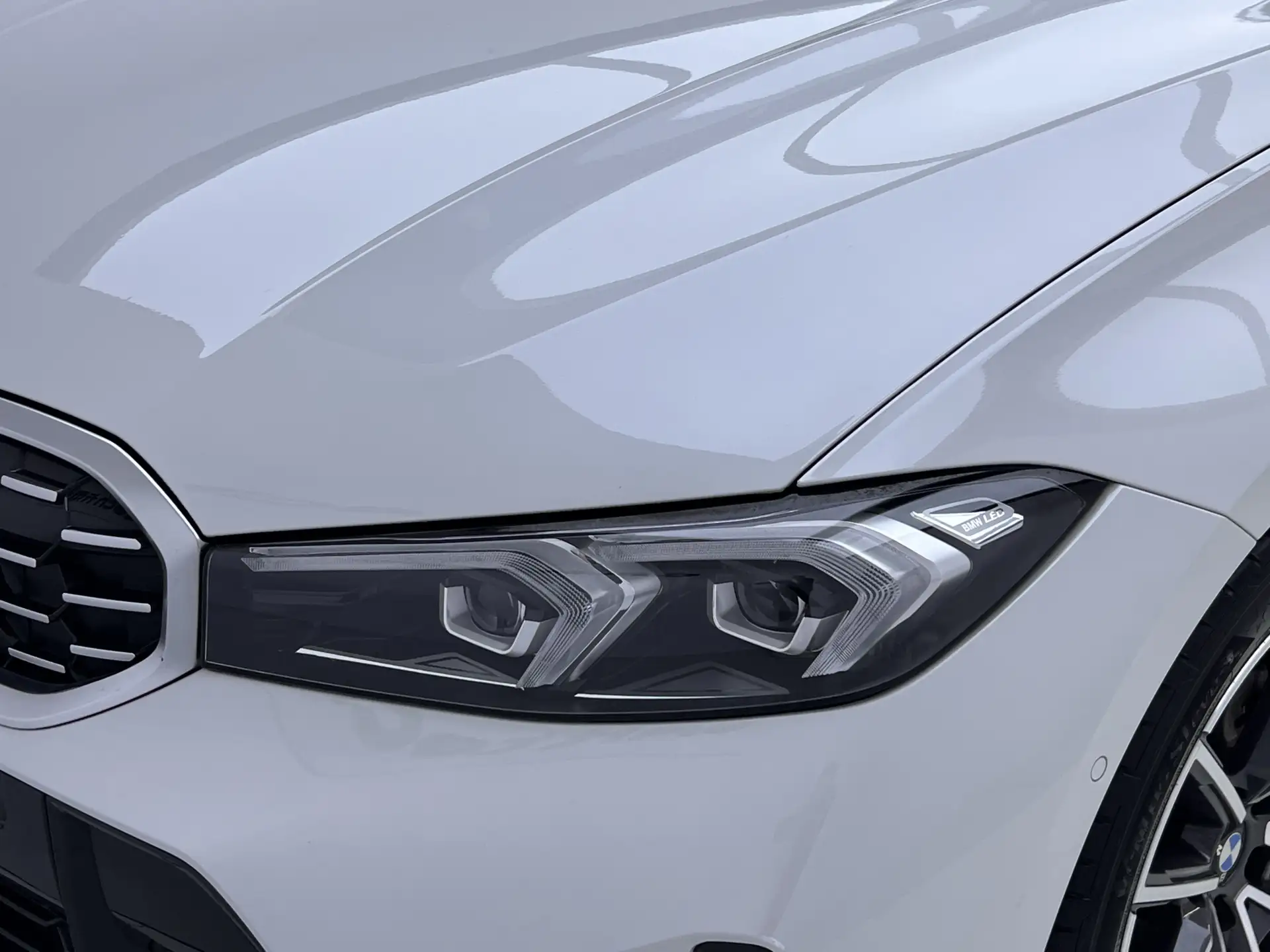 BMW 325i, 2023 9