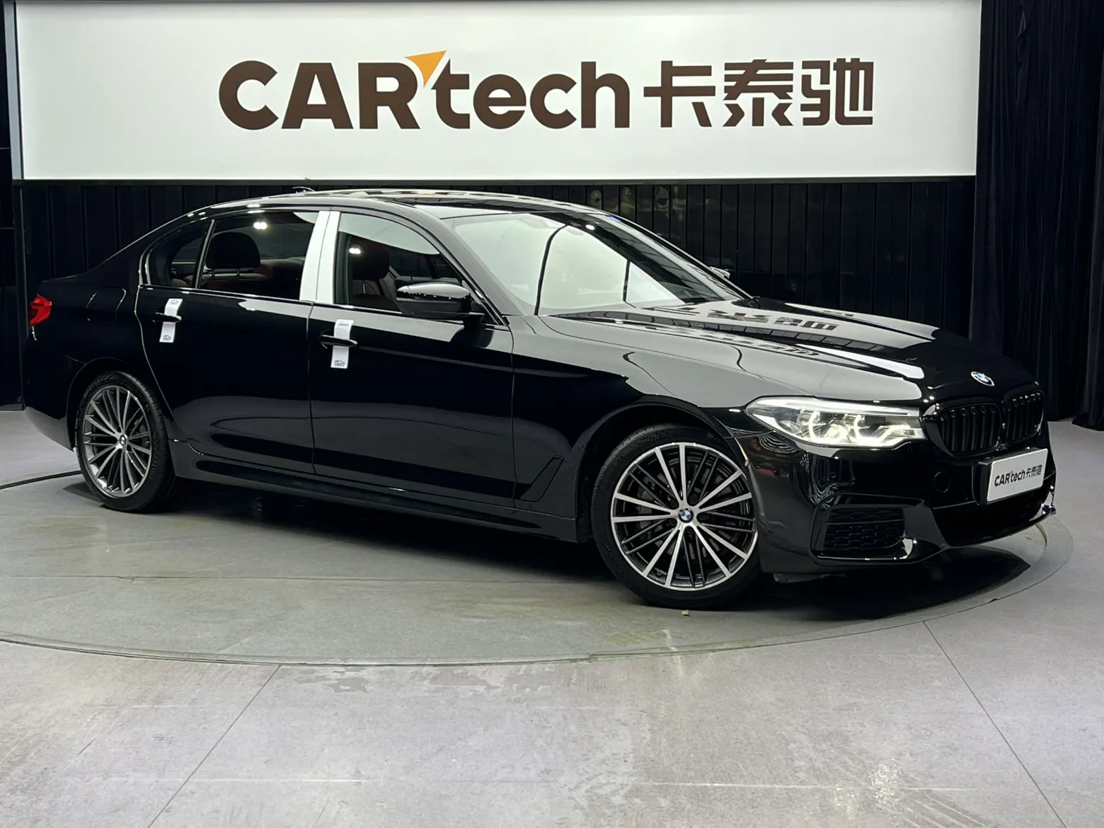 BMW 530Li, 2020 11