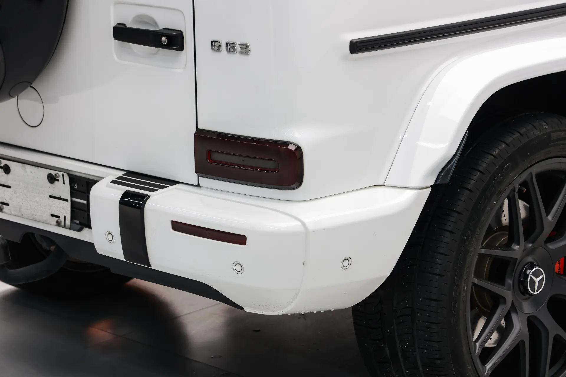 Mercedes-Benz G 63