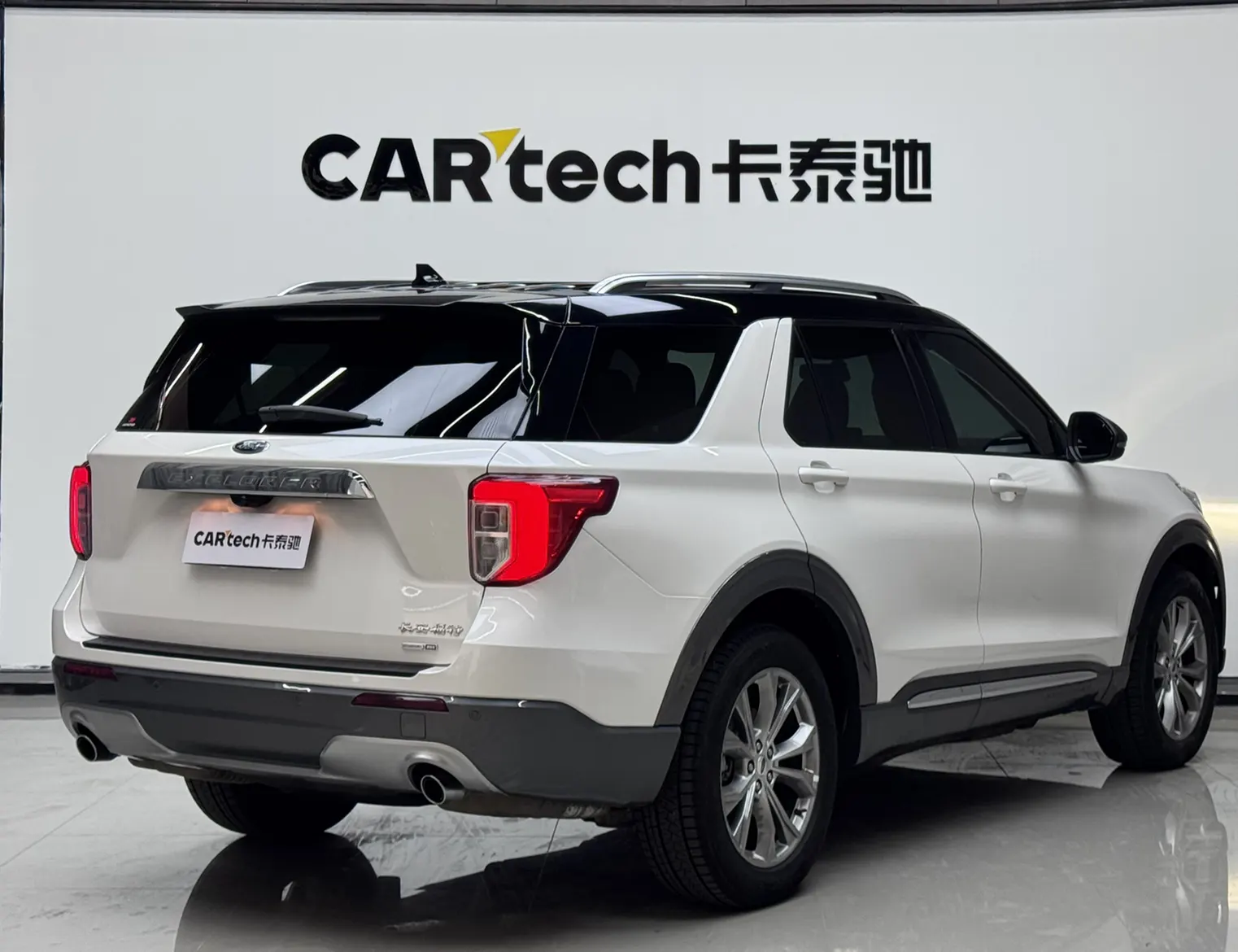 Ford Explorer, 2021 3