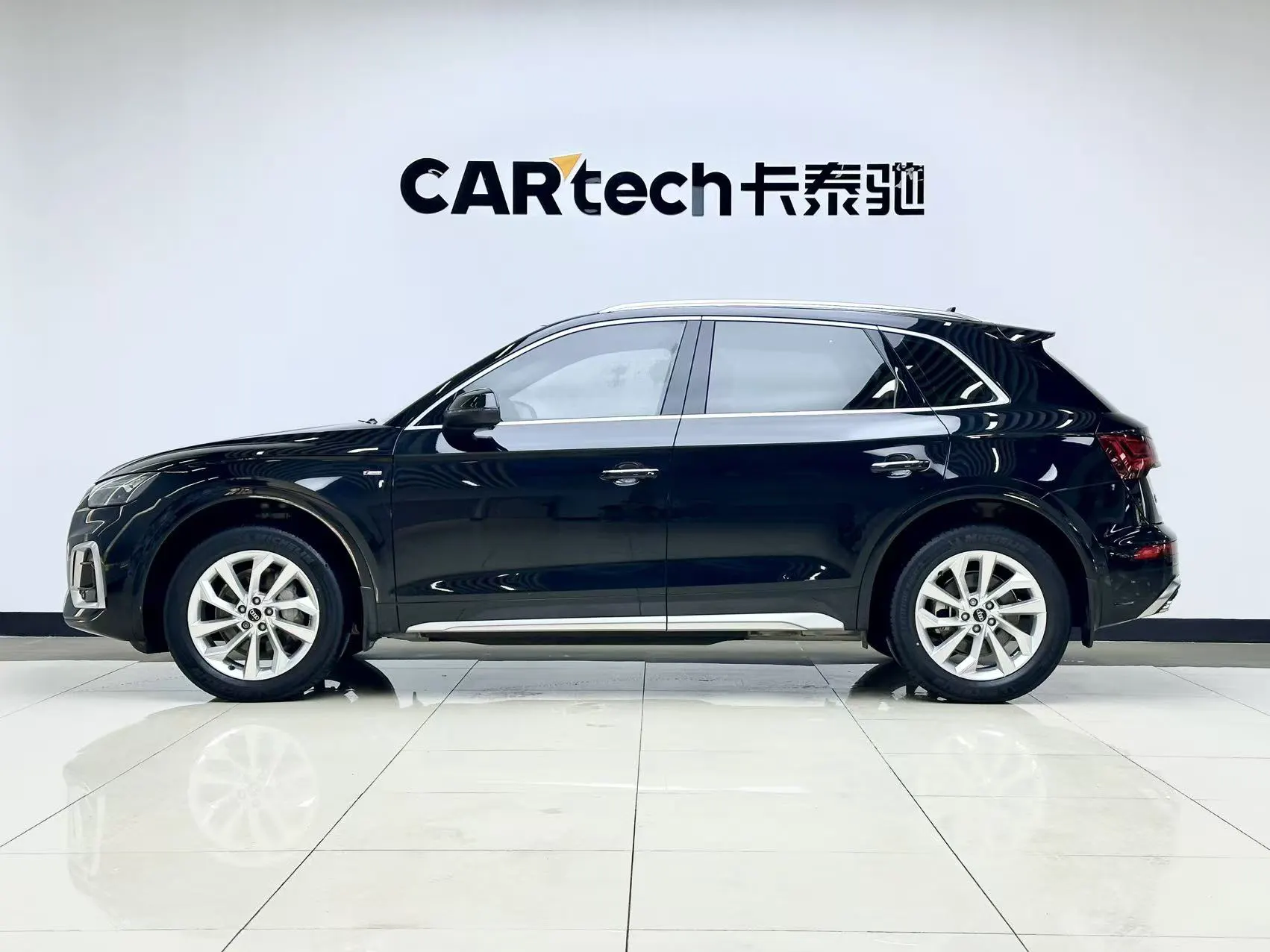 Audi Q5L 40, 2022 все фото