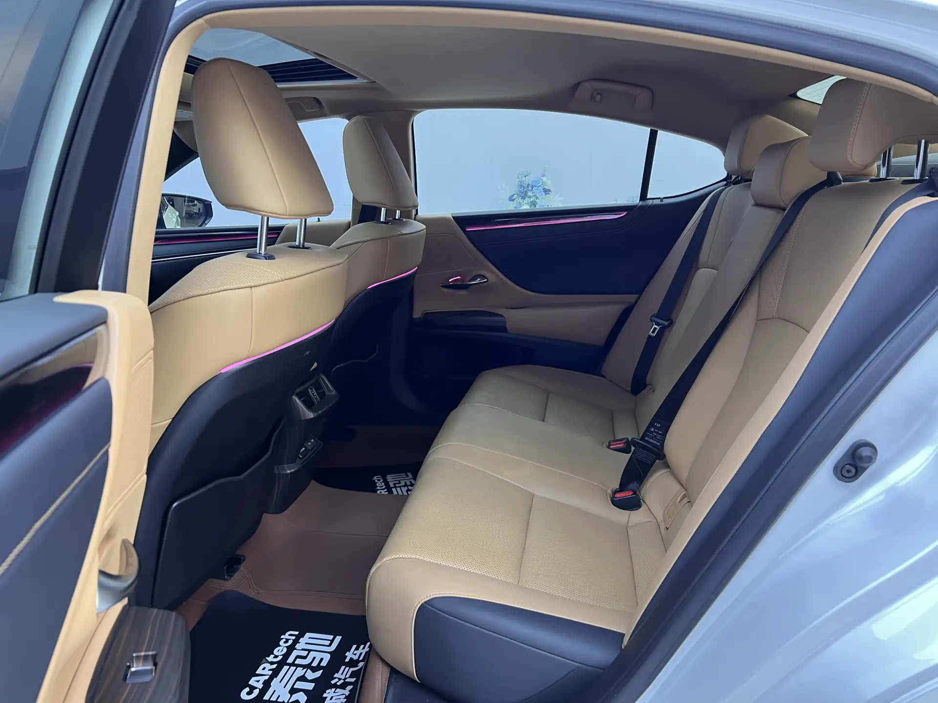 Lexus ES 200, 2024 20