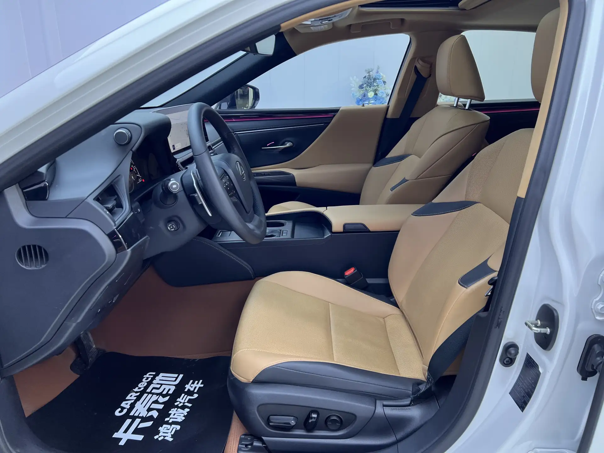 Lexus ES 200, 2024 18