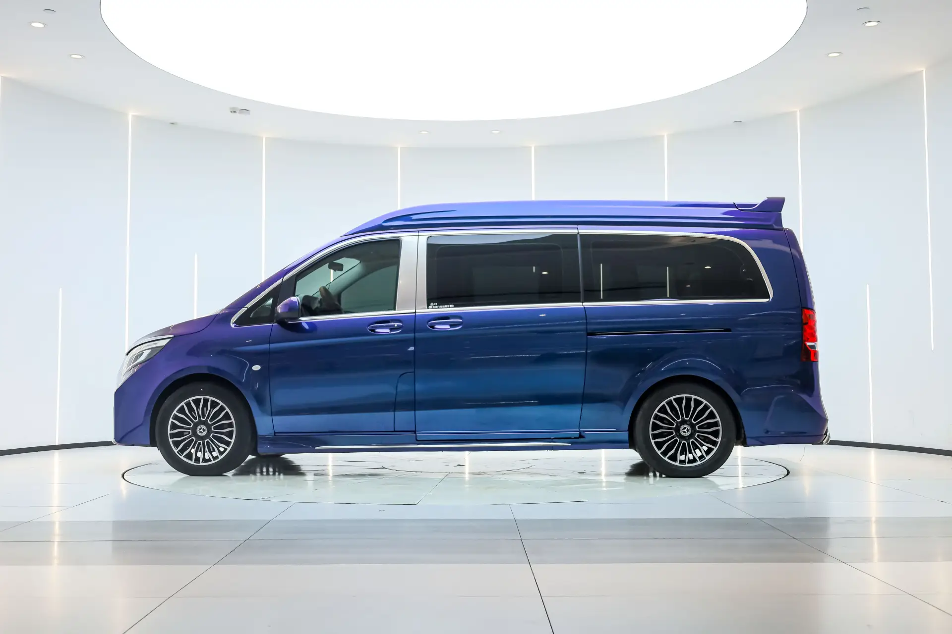 Mercedes-Benz Rhine Traveller, 2021 7