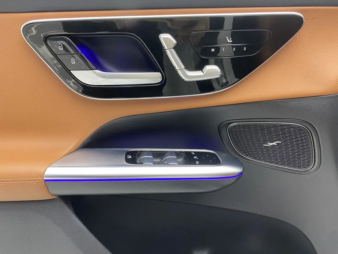 Mercedes-Benz GLC 300 L, 2023 28