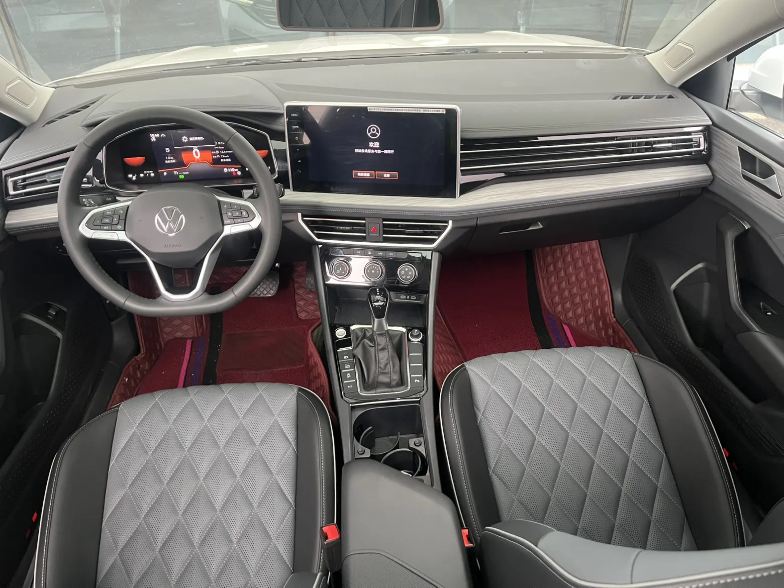 Volkswagen Sagitar, 2024 10