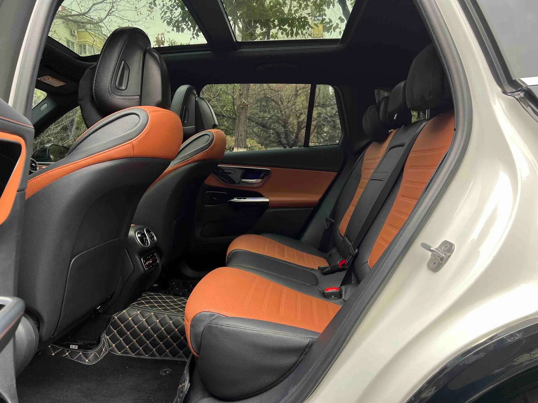Mercedes-Benz GLC 260 L, 2025 6