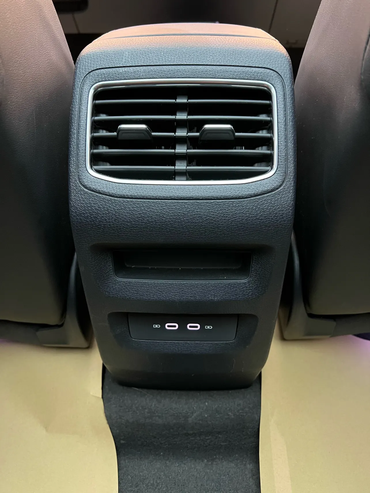 Volkswagen ID.4, 2022 35