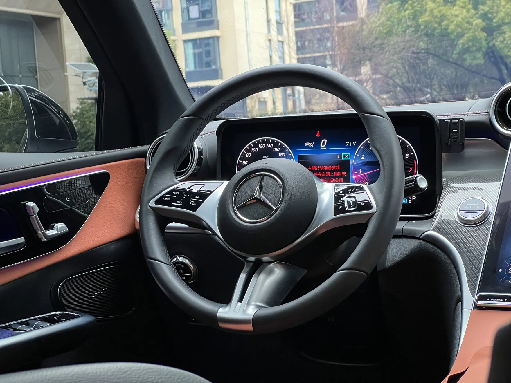 Mercedes-Benz GLC 260 L, 2025 9