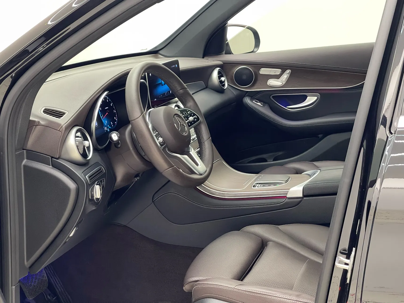 Mercedes-Benz GLC 260 L, 2020 13