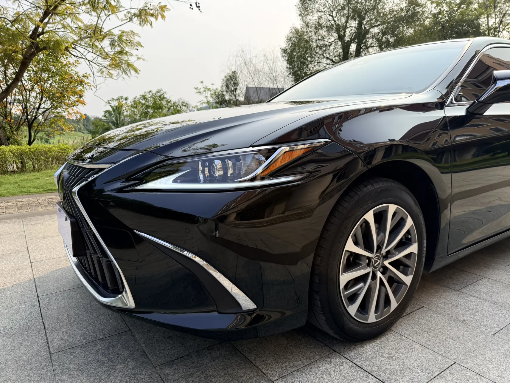Lexus ES 200, 2024 10