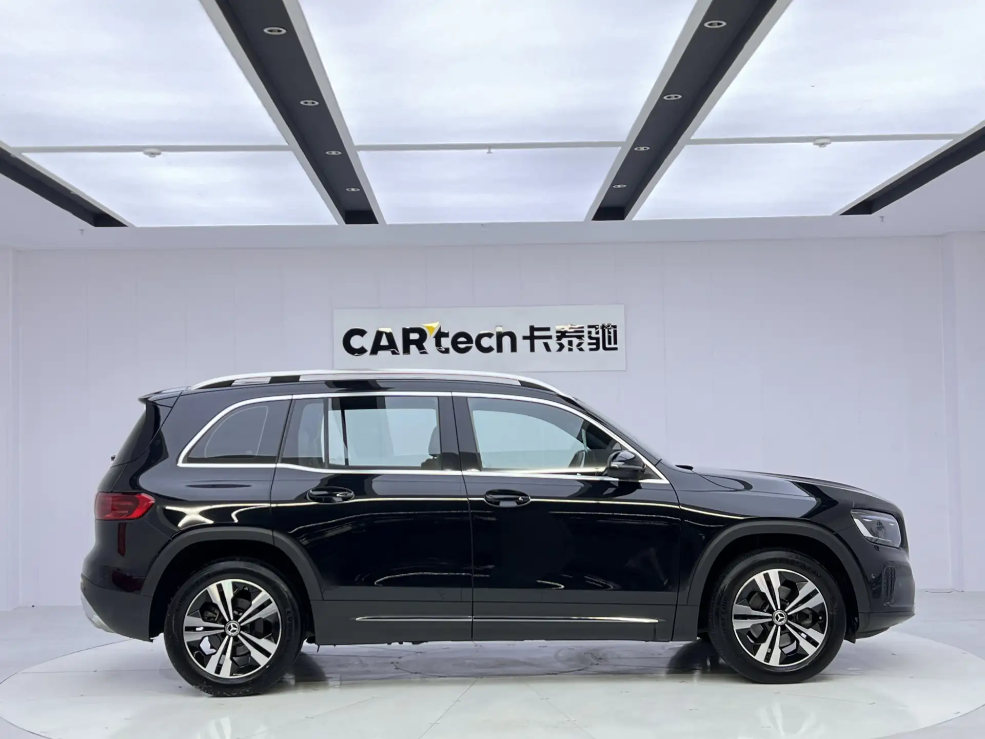 Mercedes-Benz GLB, 2024 4