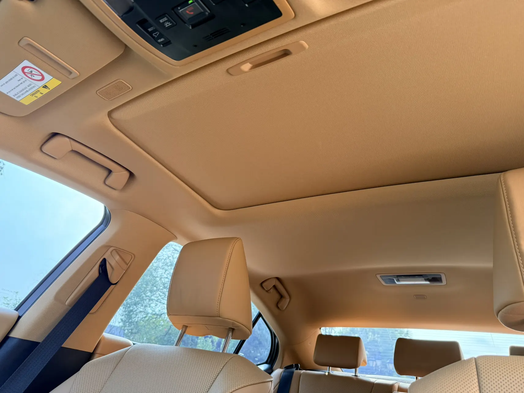 Lexus ES 200, 2024 32