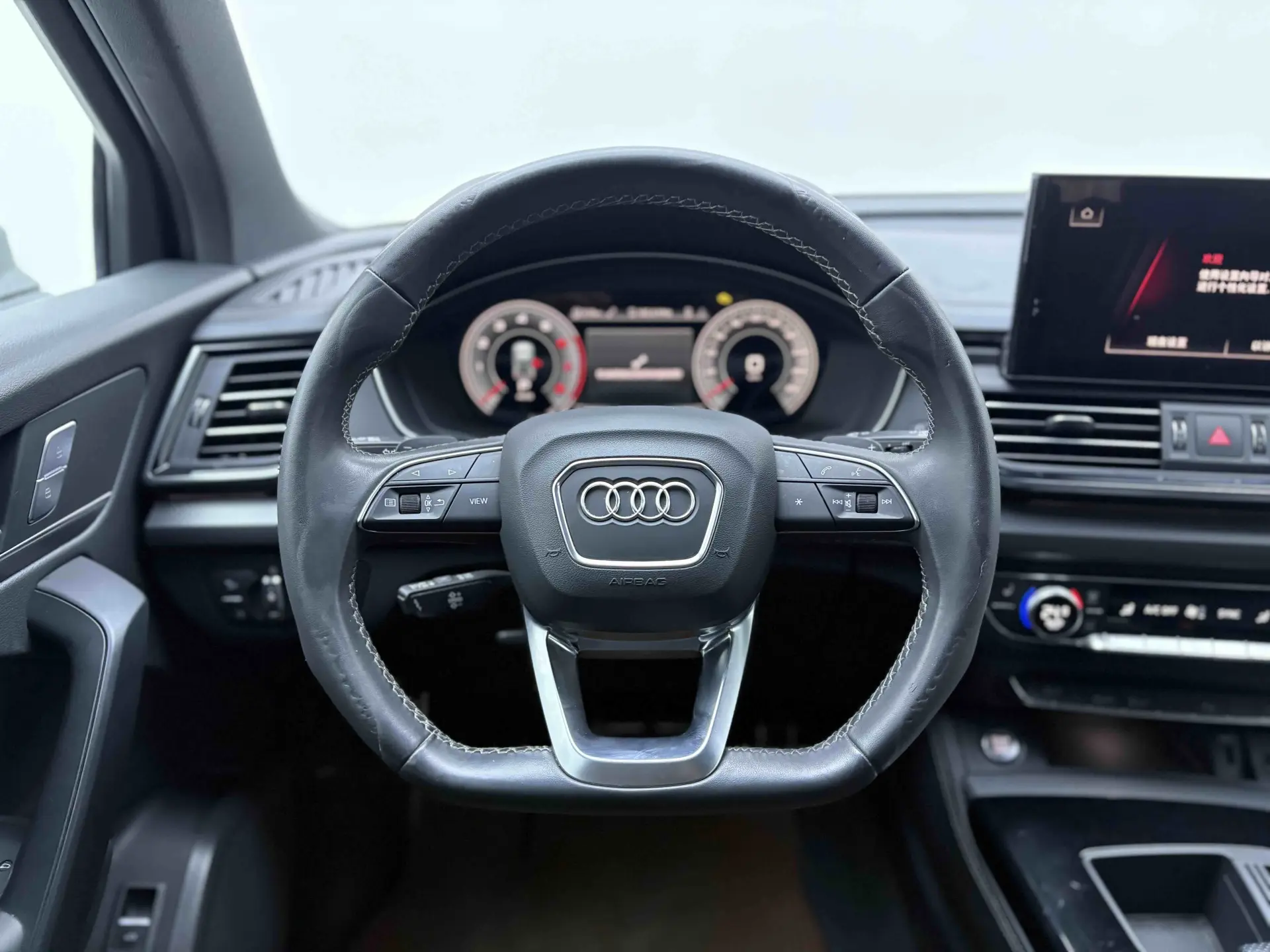 Audi Q5L 40 TFSI, 2024 10