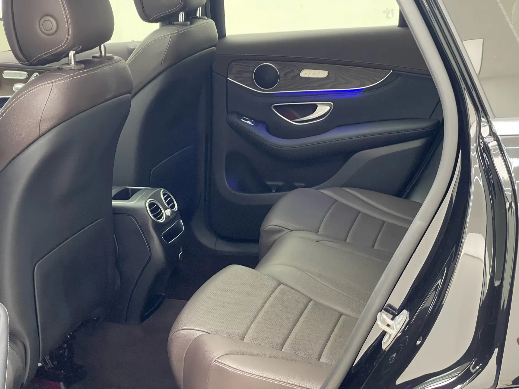 Mercedes-Benz GLC 260 L, 2020 14