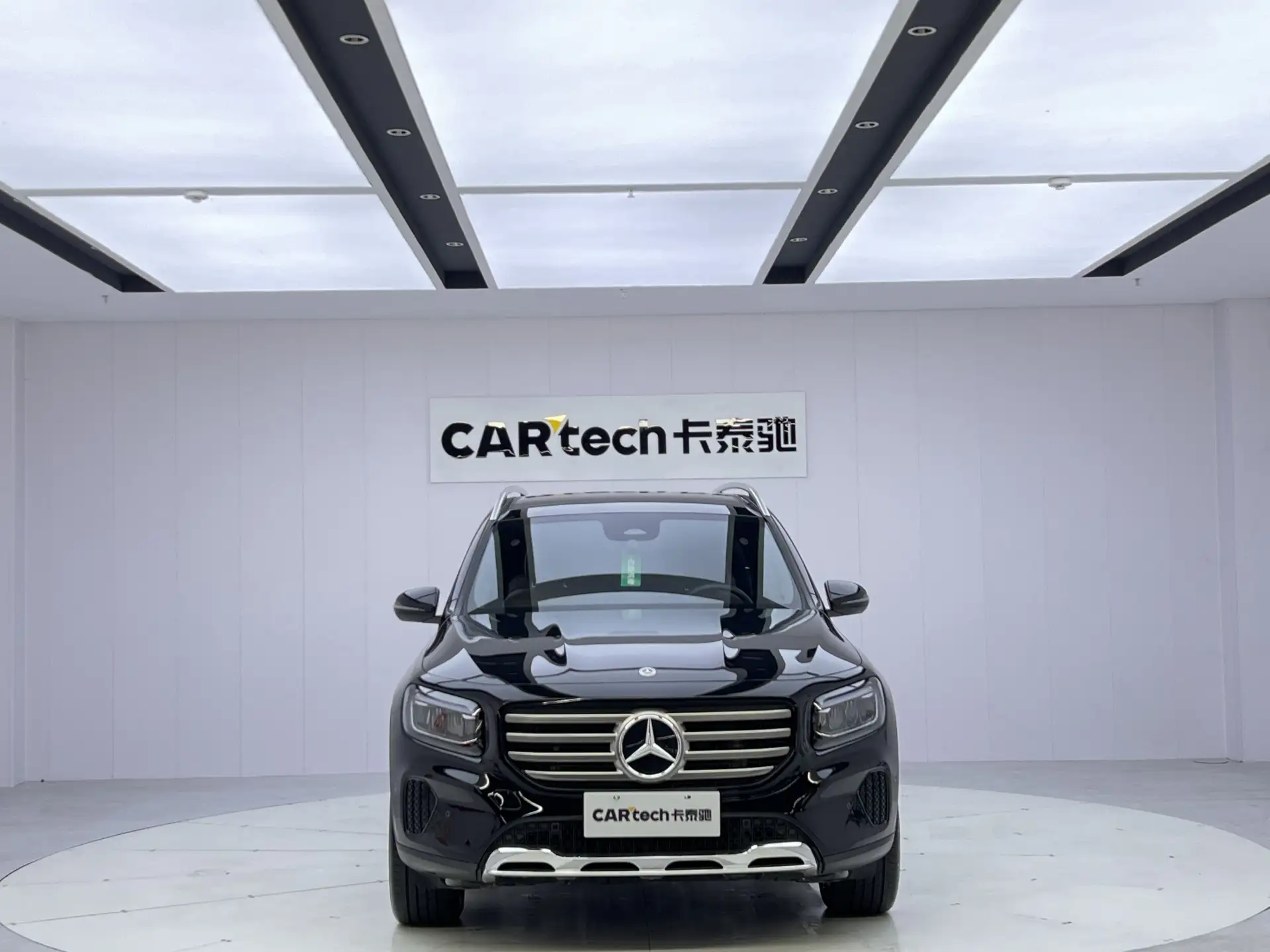 Mercedes-Benz GLB, 2024 3