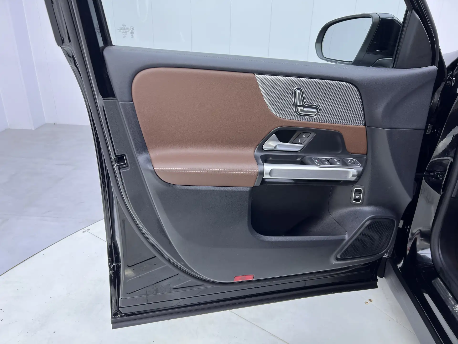 Mercedes-Benz GLB, 2024 18