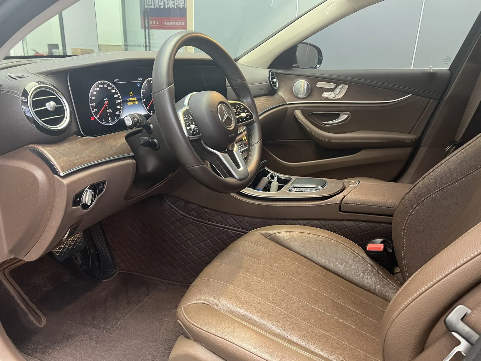 Mercedes-Benz E 300 L, 2019 17