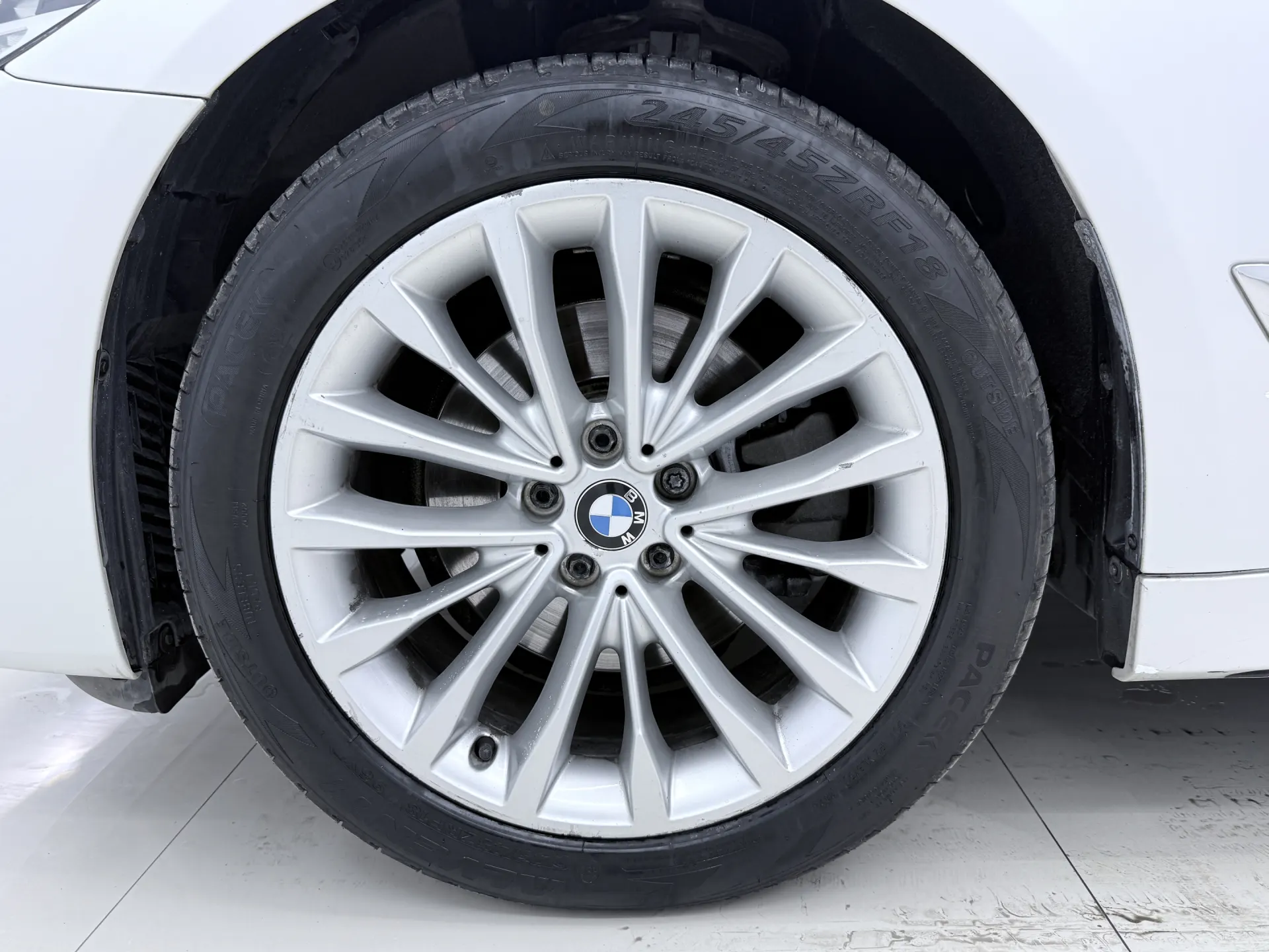 BMW 525Li, 2018 6