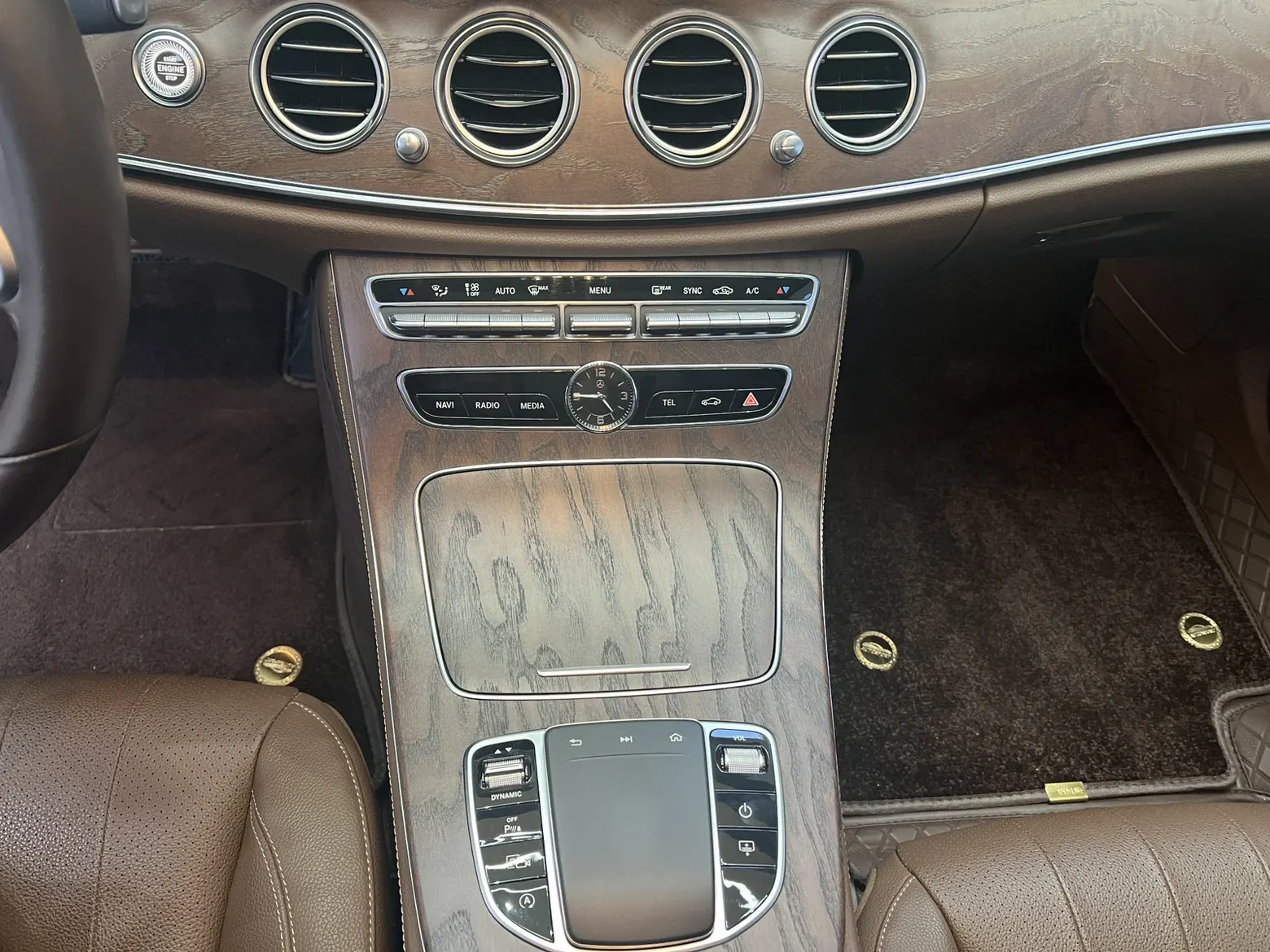 Mercedes-Benz E 300 L, 2019 22