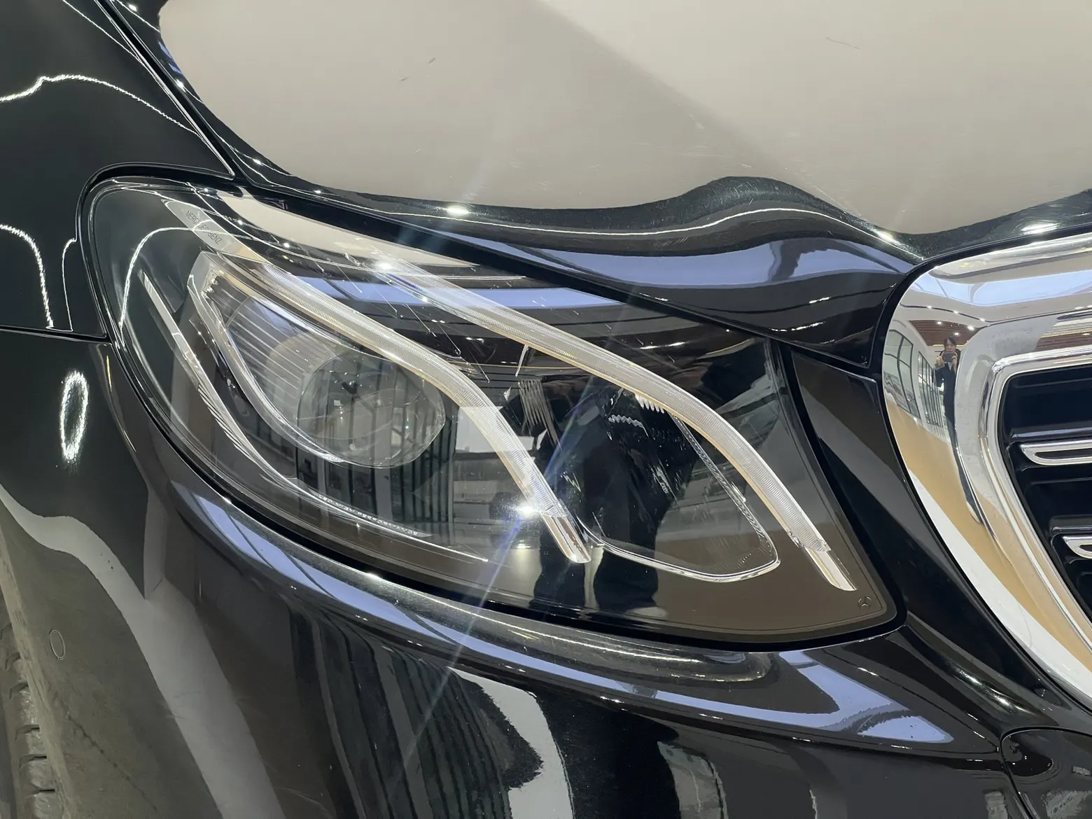 Mercedes-Benz E 300 L, 2019 9