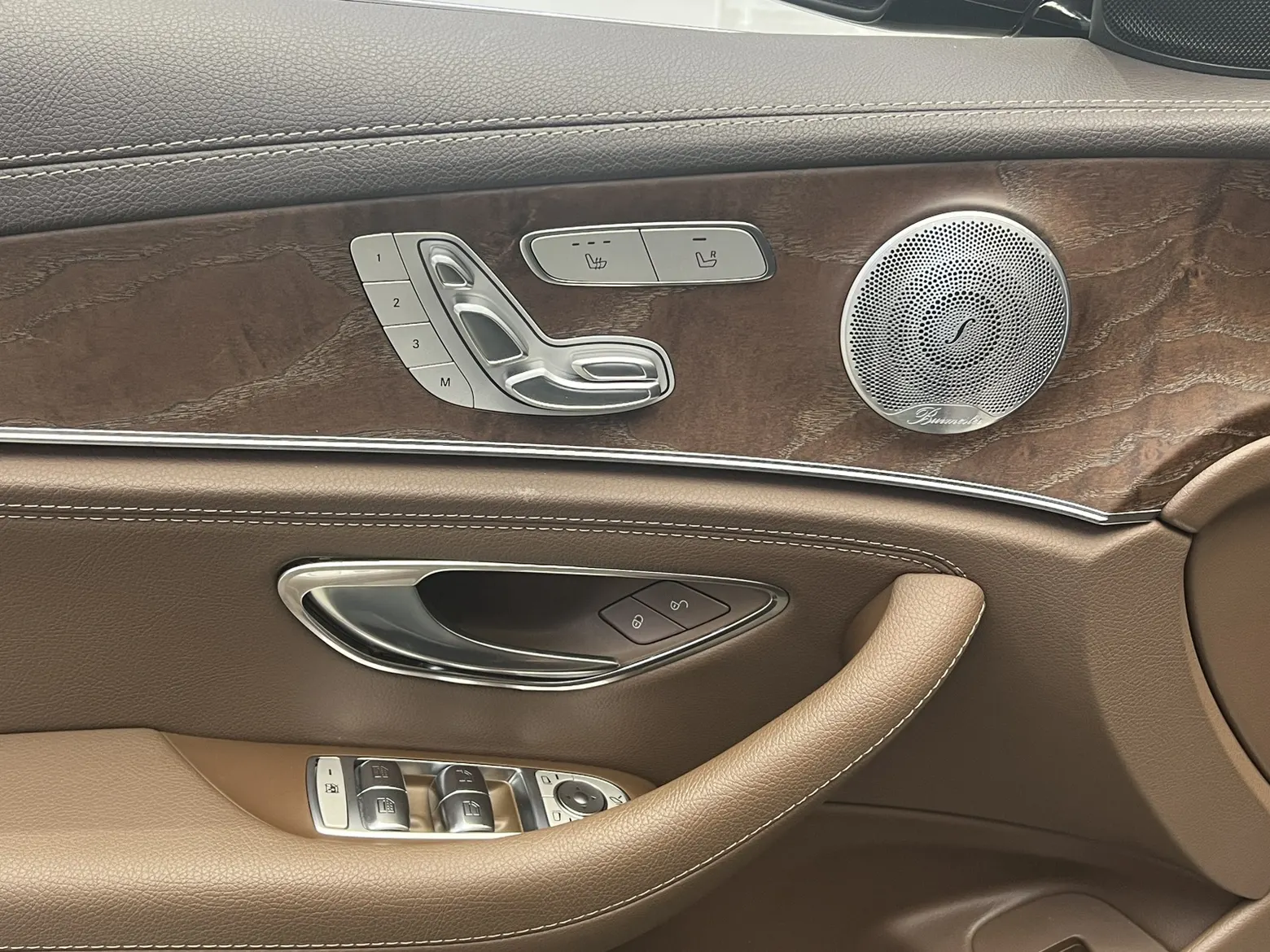 Mercedes-Benz E 300 L, 2019 21