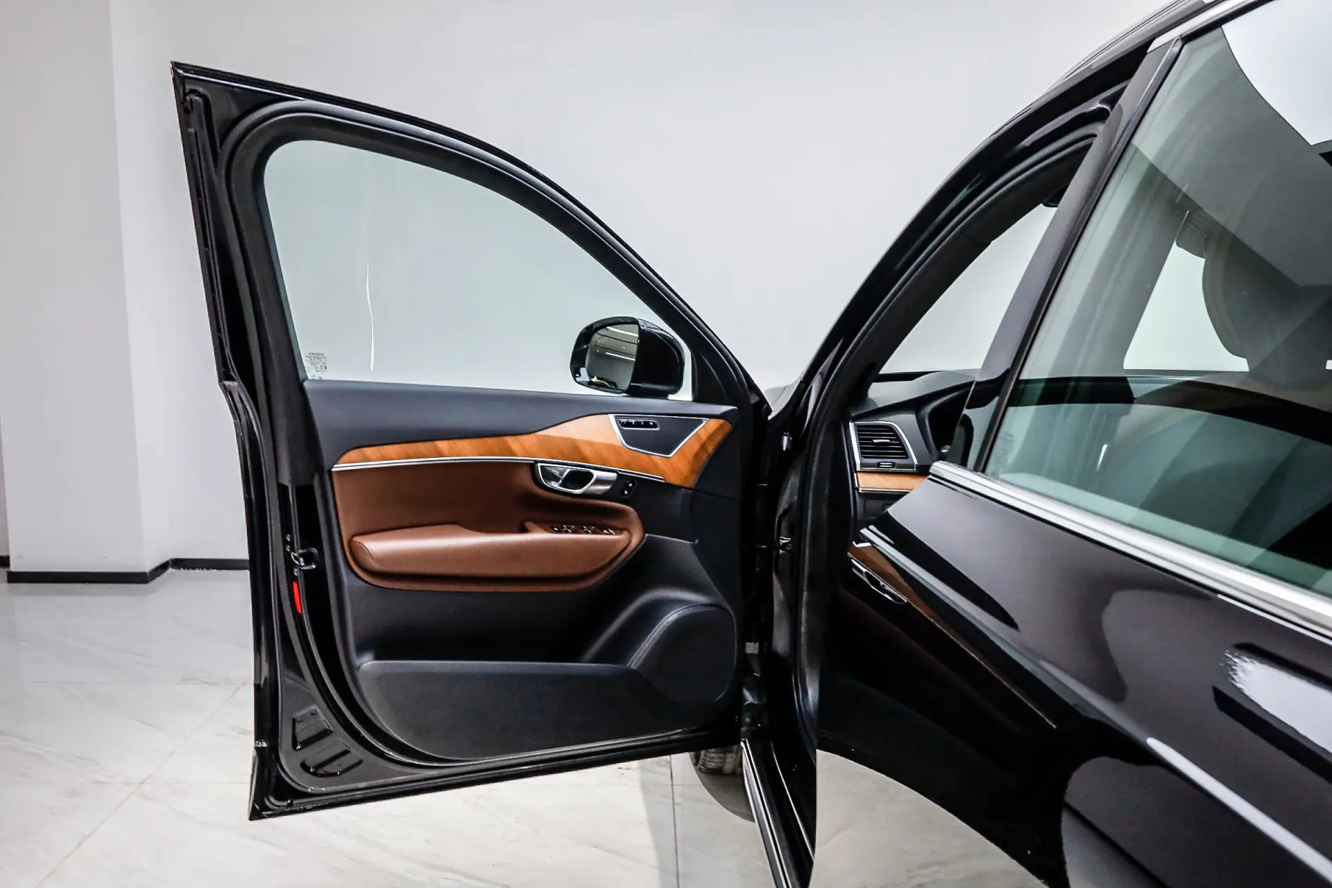 Volvo XC90, 2023 14