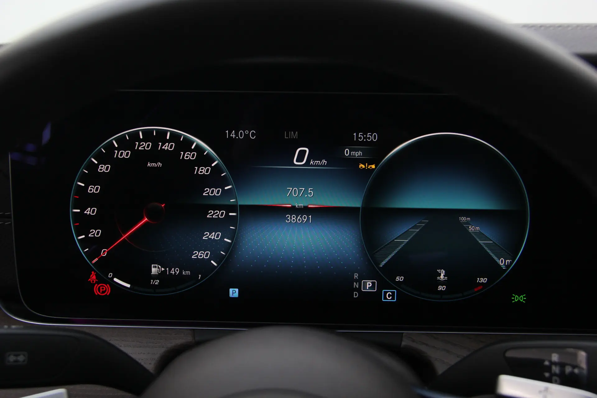 Mercedes-Benz E 300 L, 2023 16