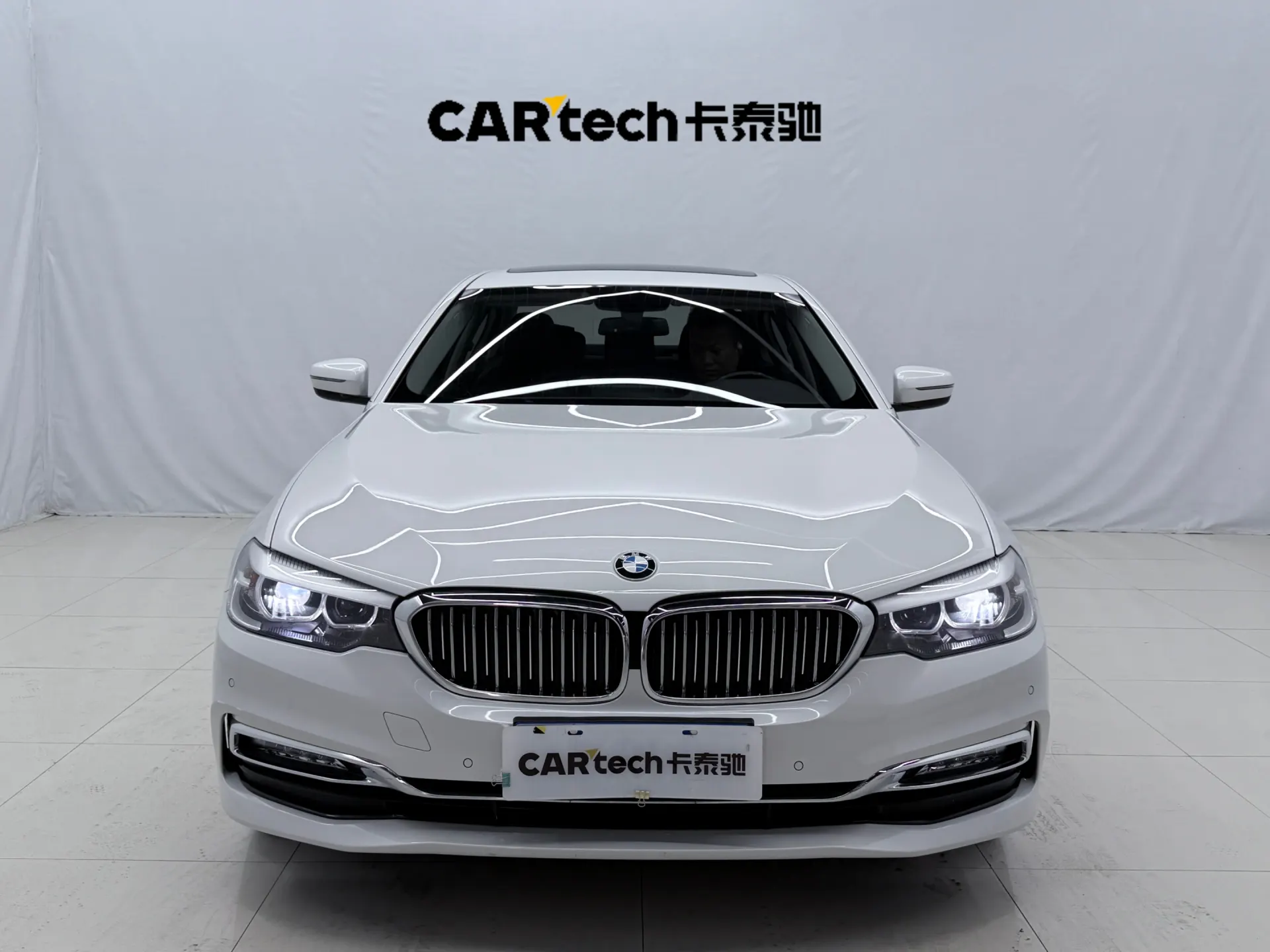 BMW 525Li, 2018 3