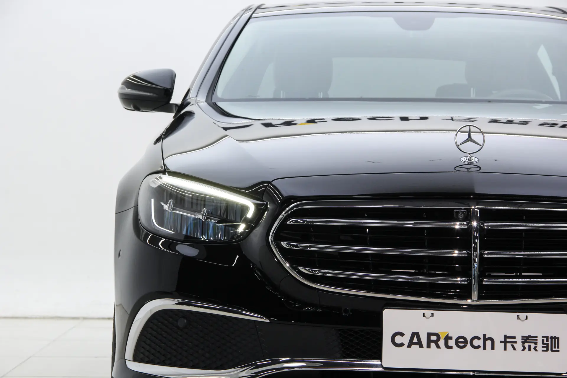 Mercedes-Benz E 300 L, 2023 4