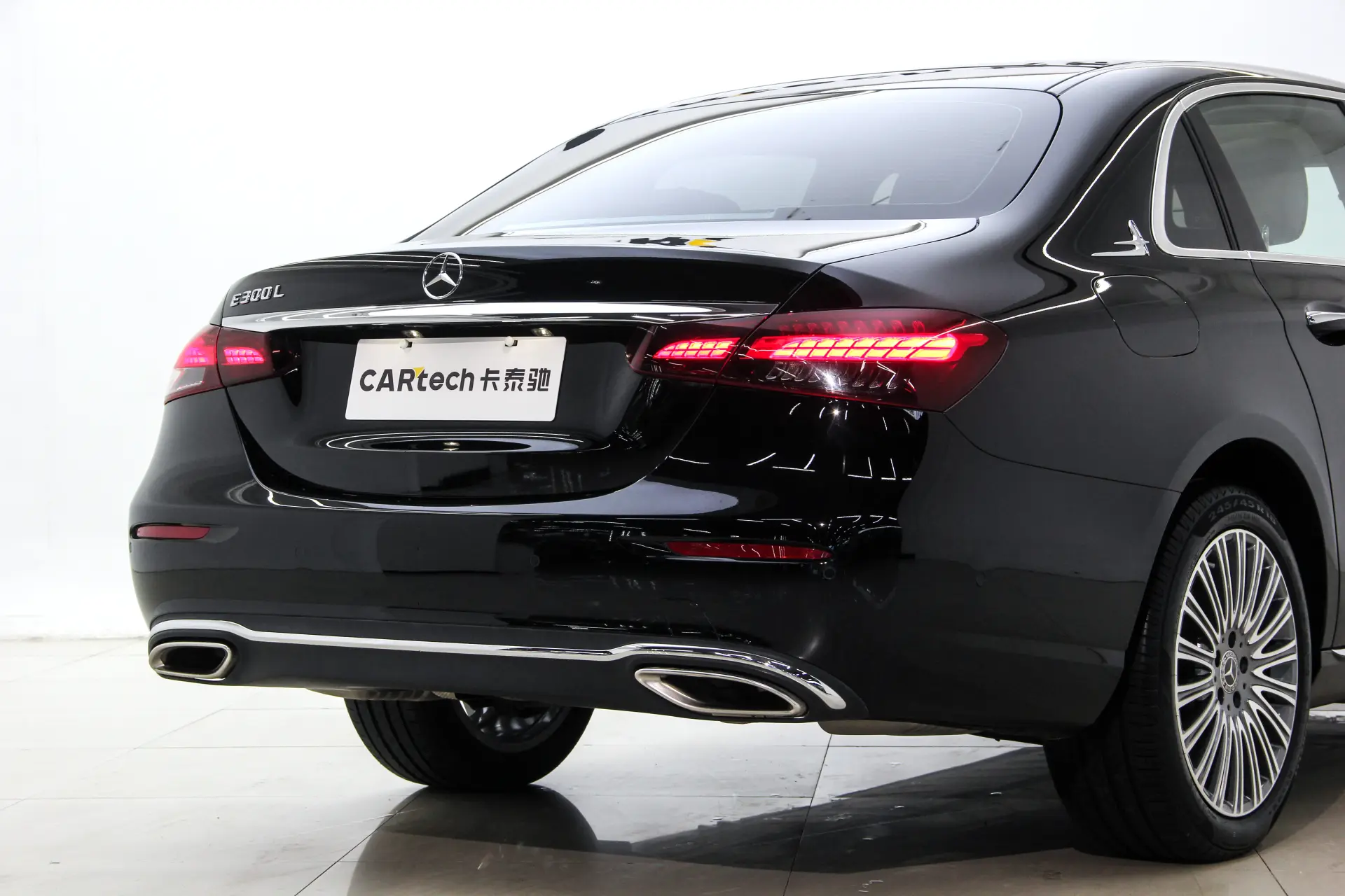 Mercedes-Benz E 300 L, 2023 9