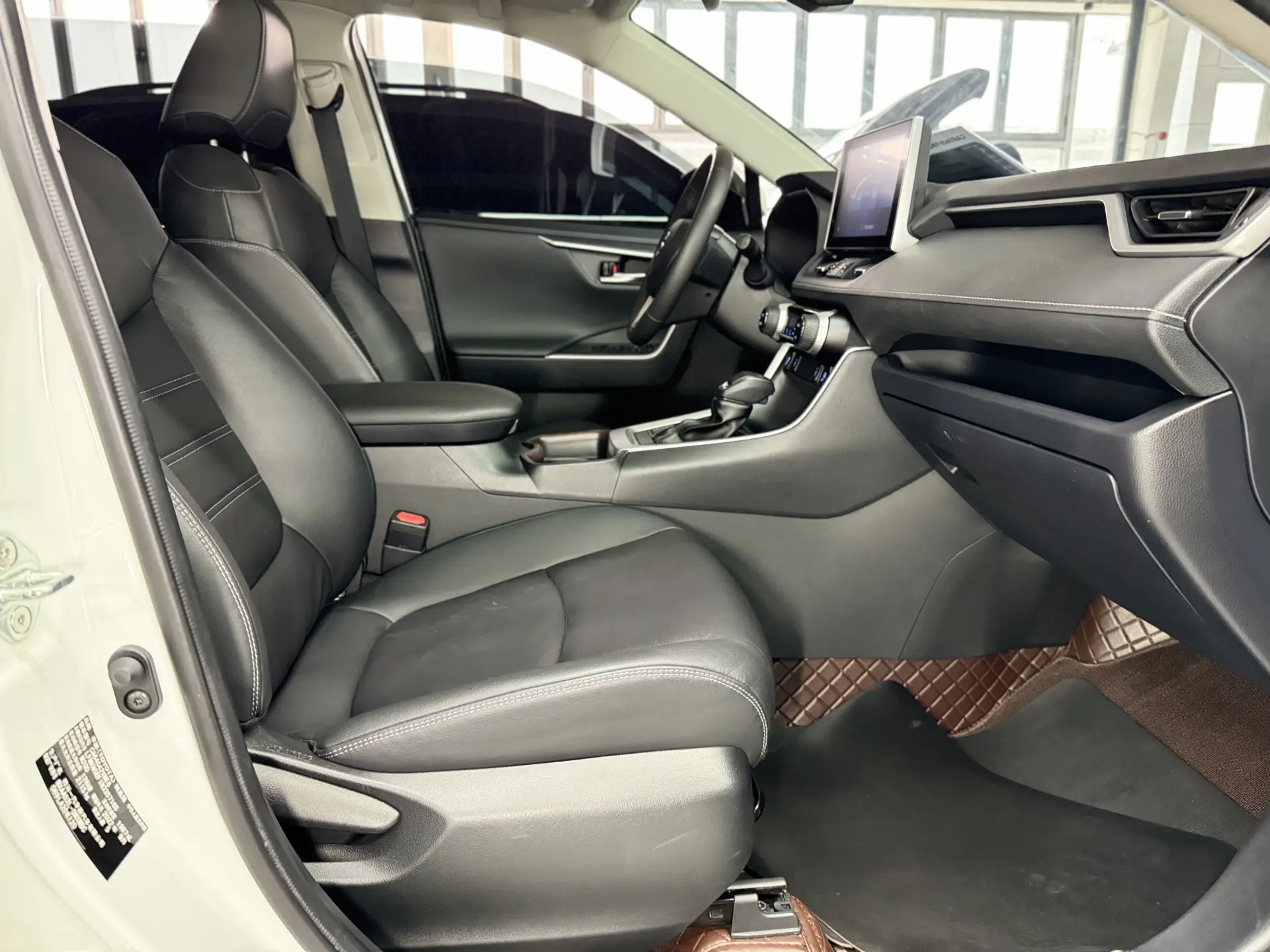 Toyota RAV4, 2023 18