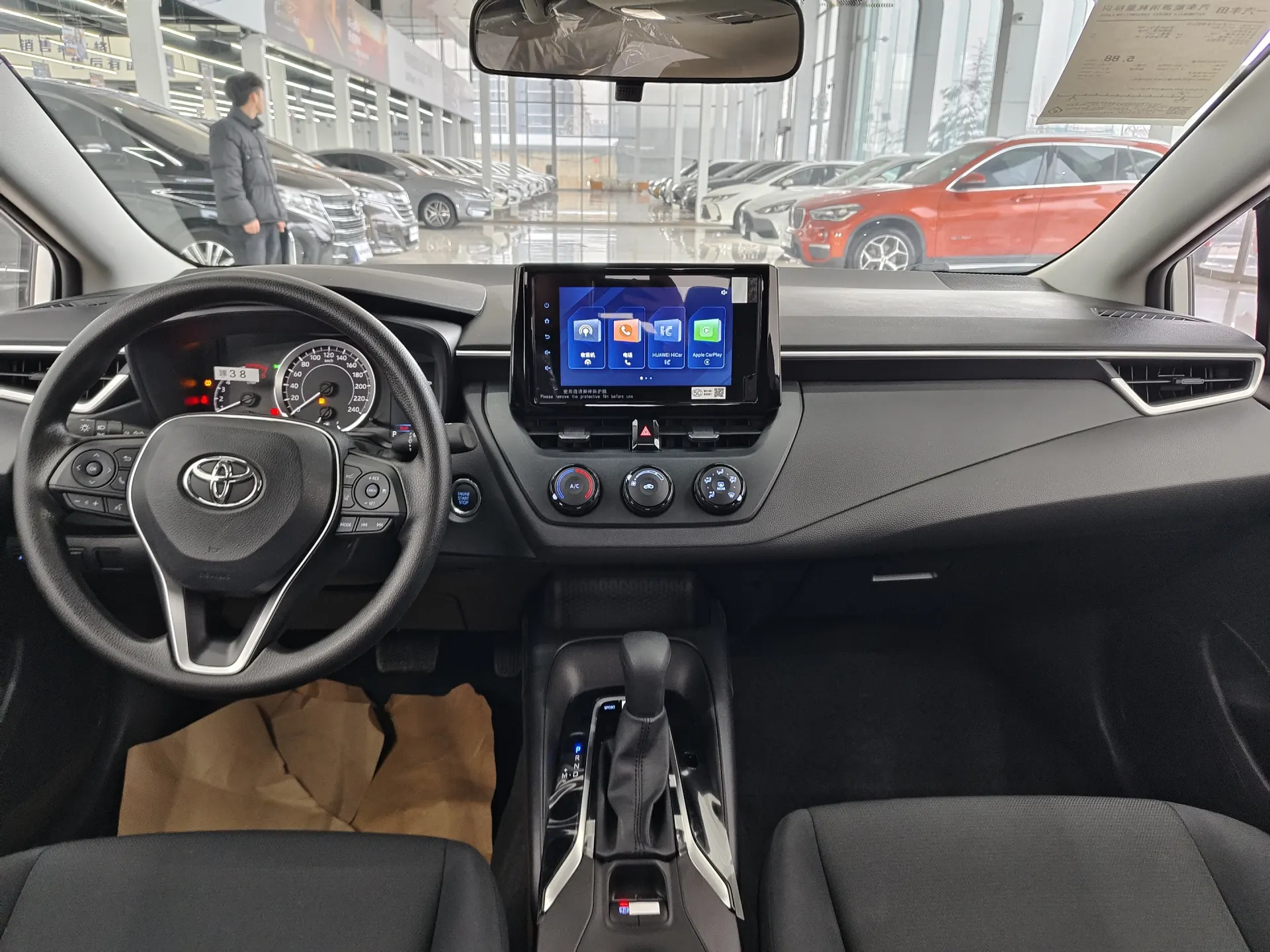 Toyota Corolla, 2025 10