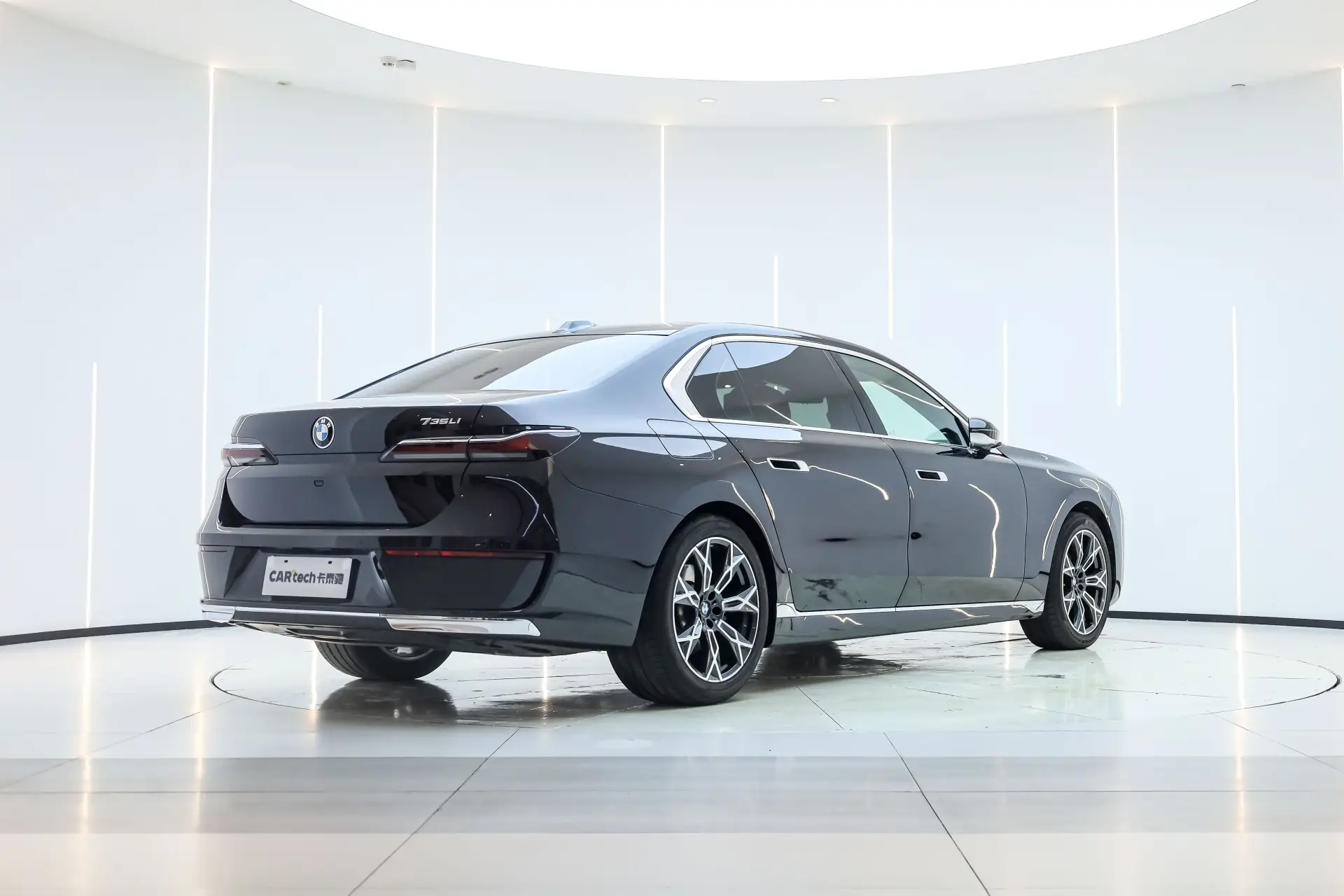 BMW 735Li, 2024 все фото