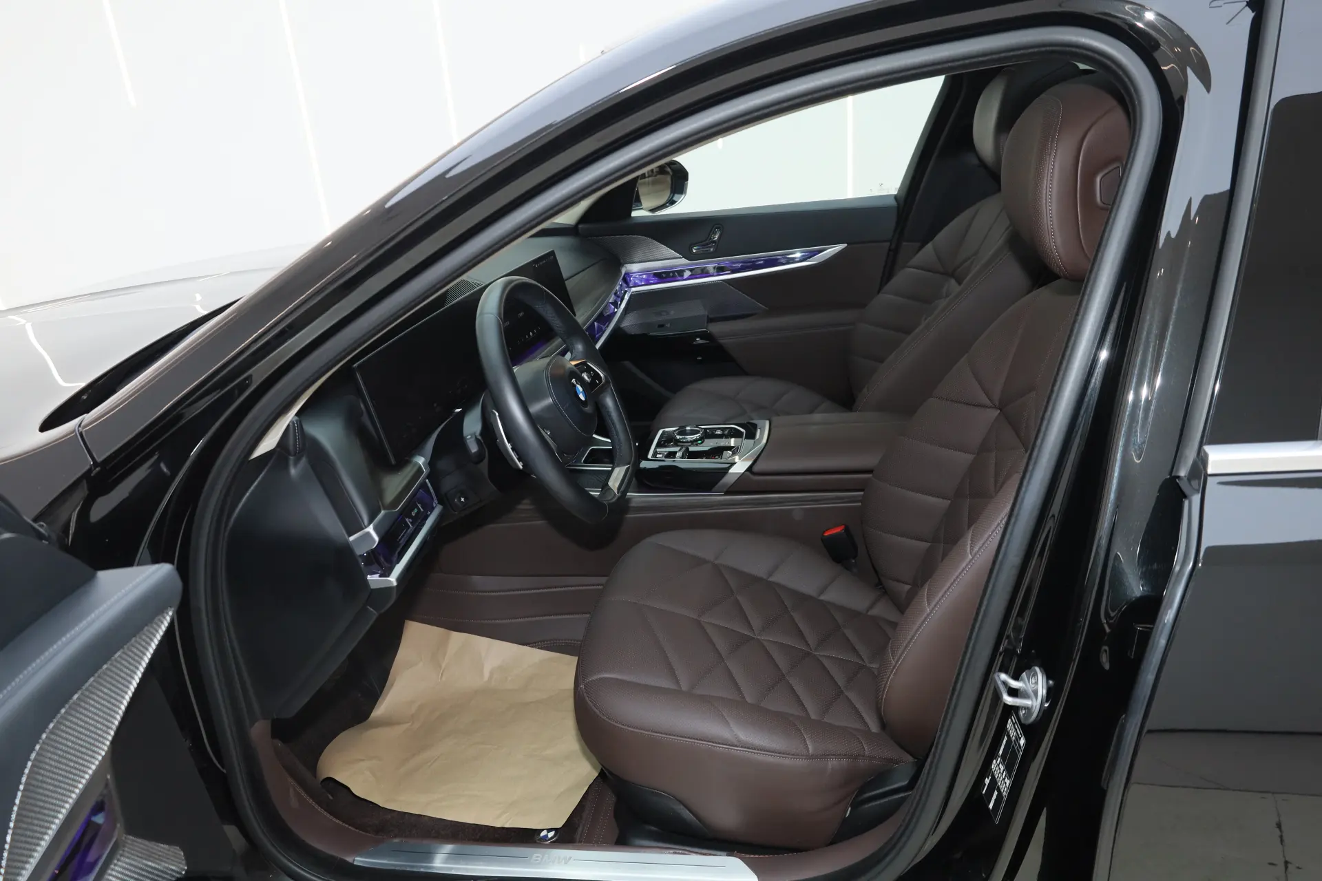 BMW 735Li, 2024 18