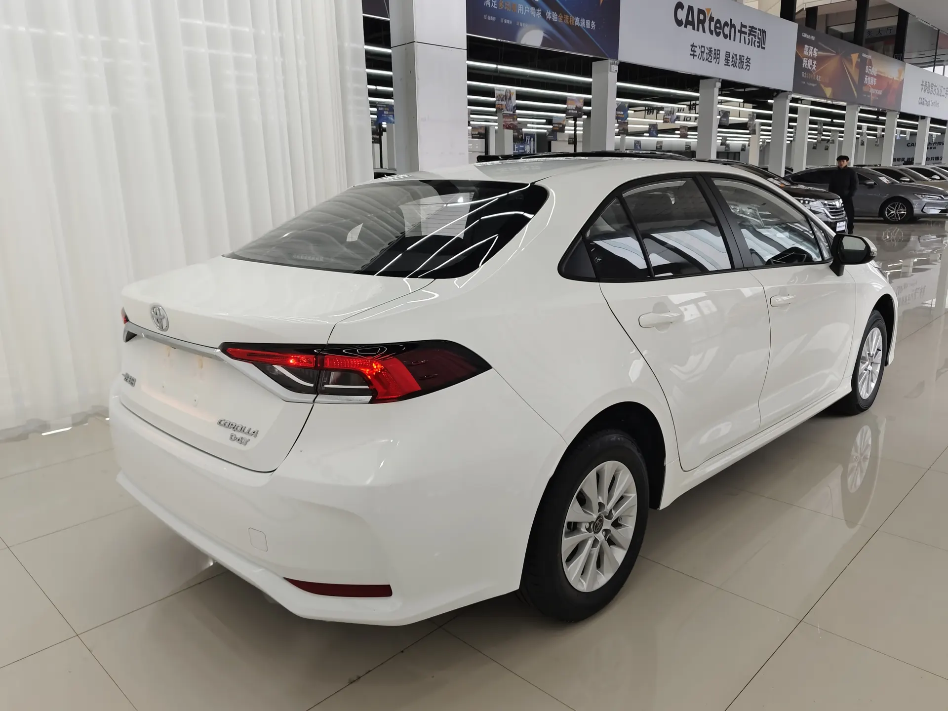 Toyota Corolla, 2025 4