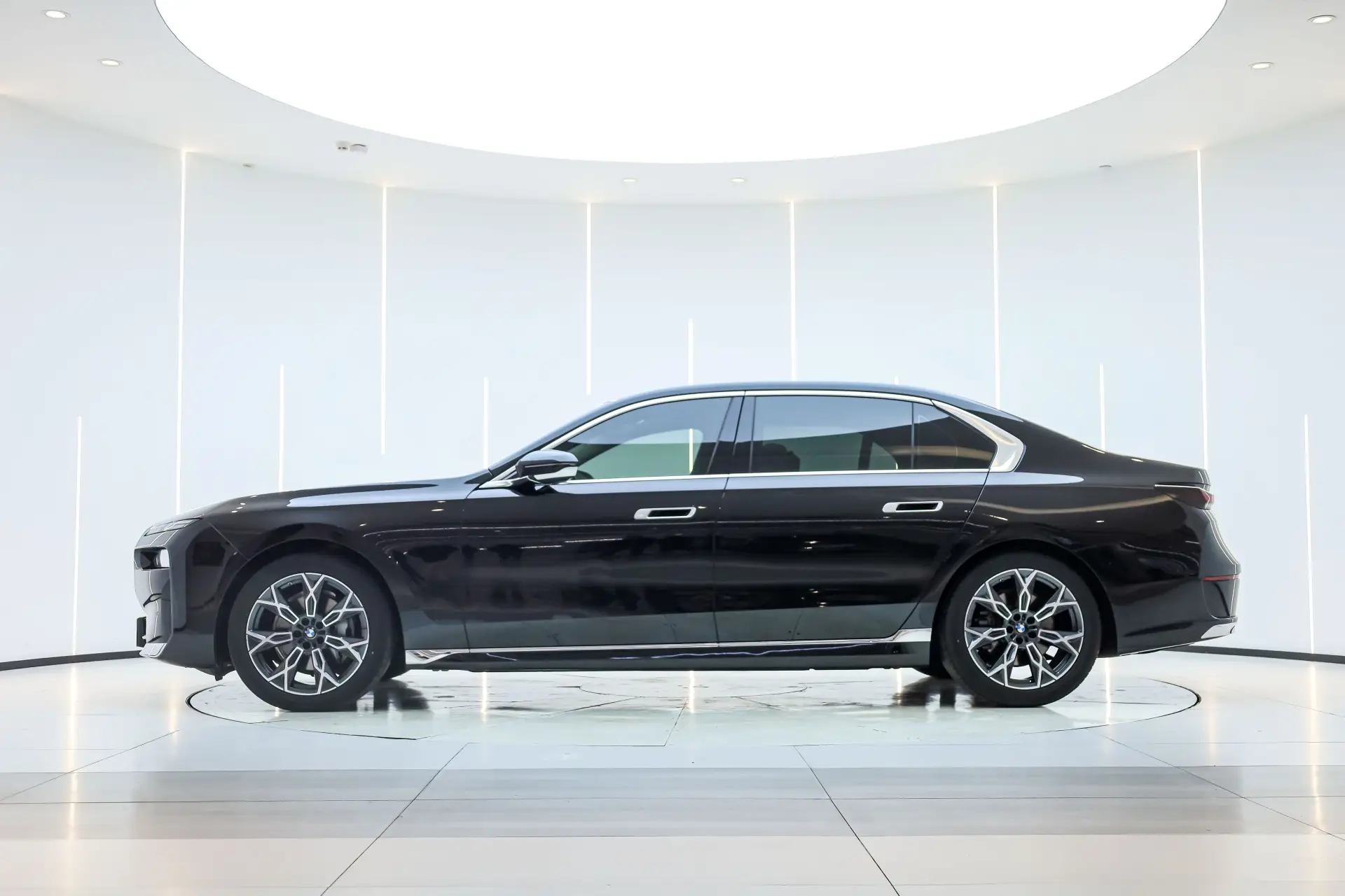 BMW 735Li, 2024 8