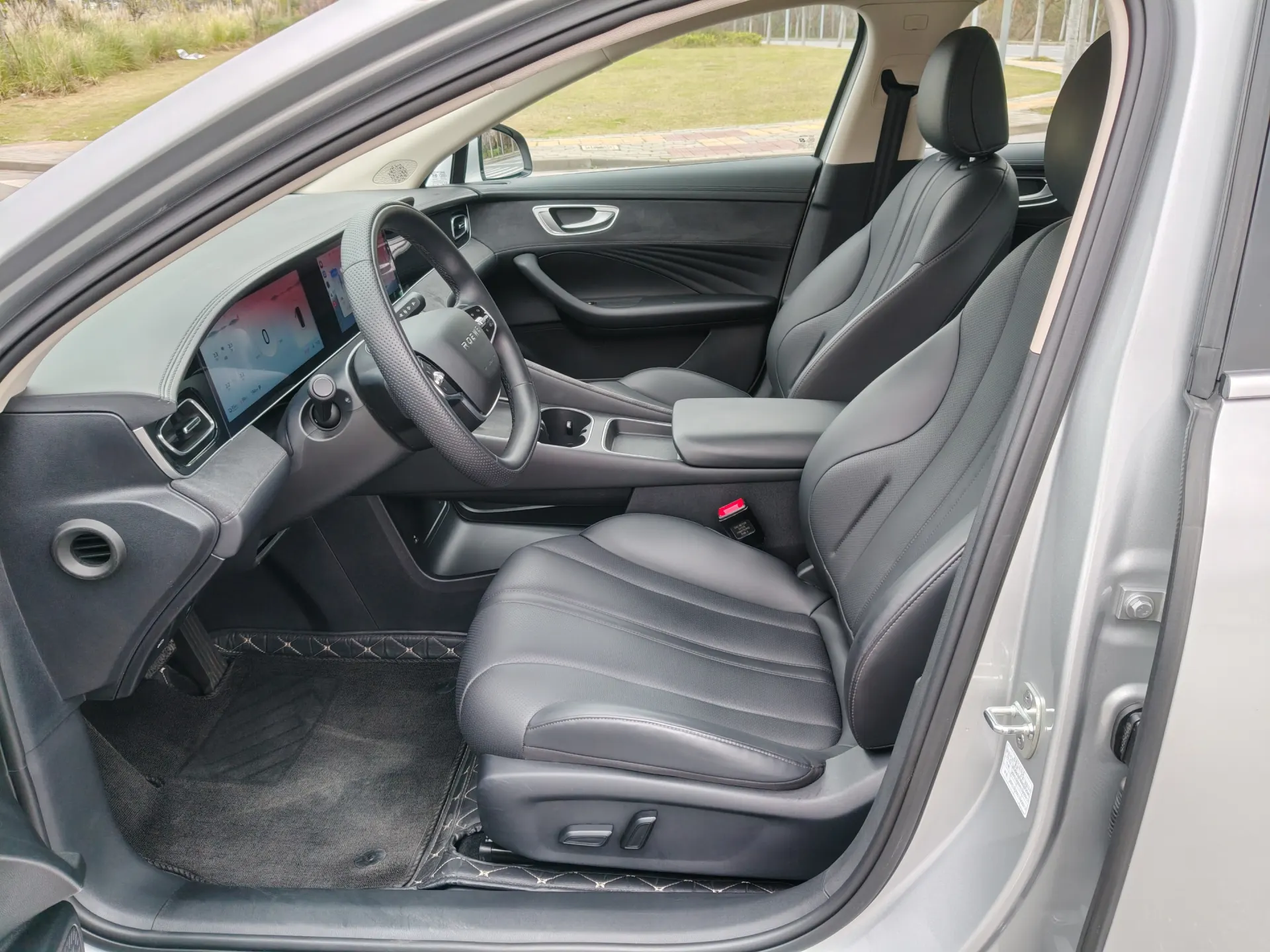 Roewe D7, 2025 11