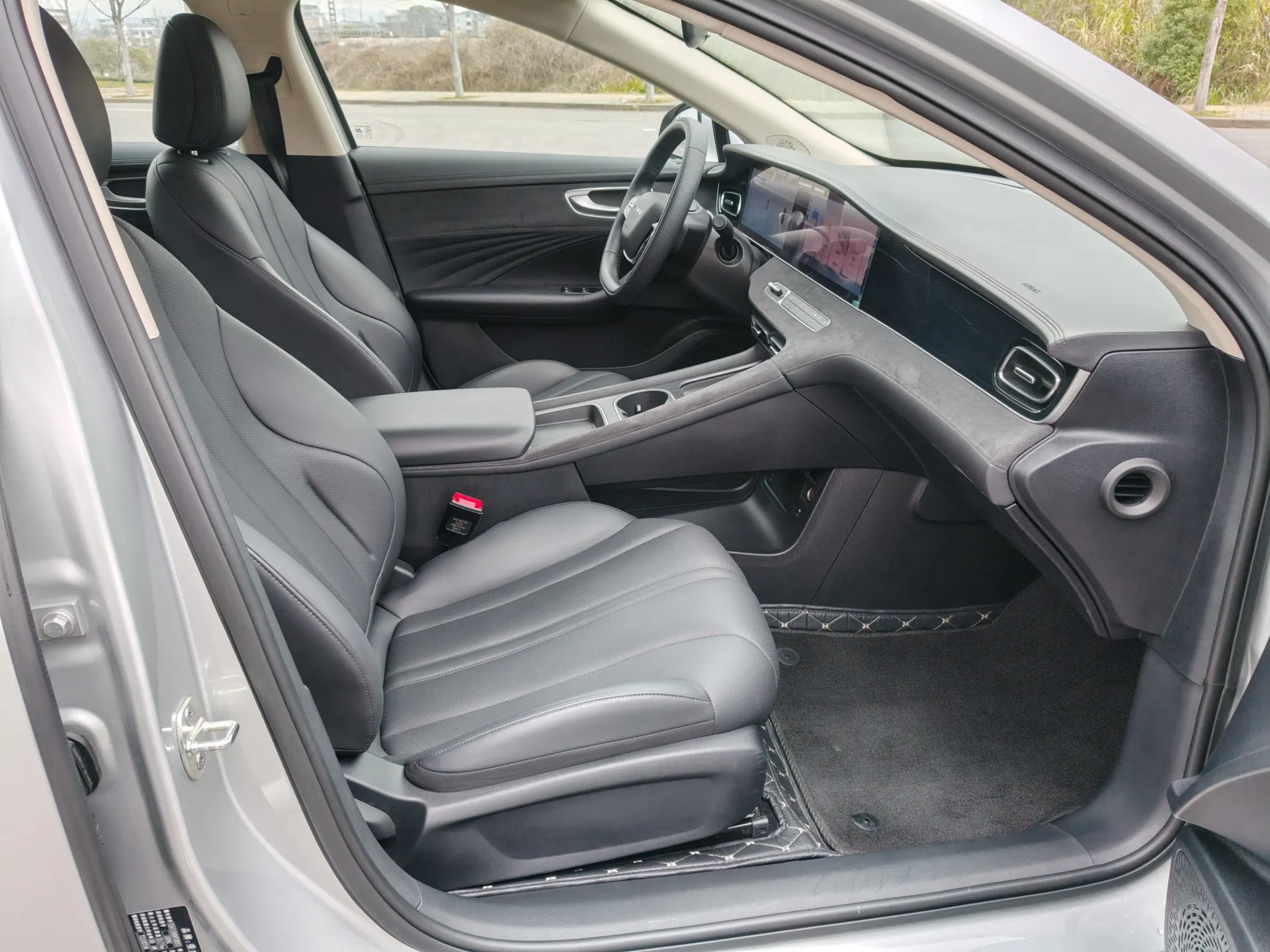 Roewe D7, 2025 12