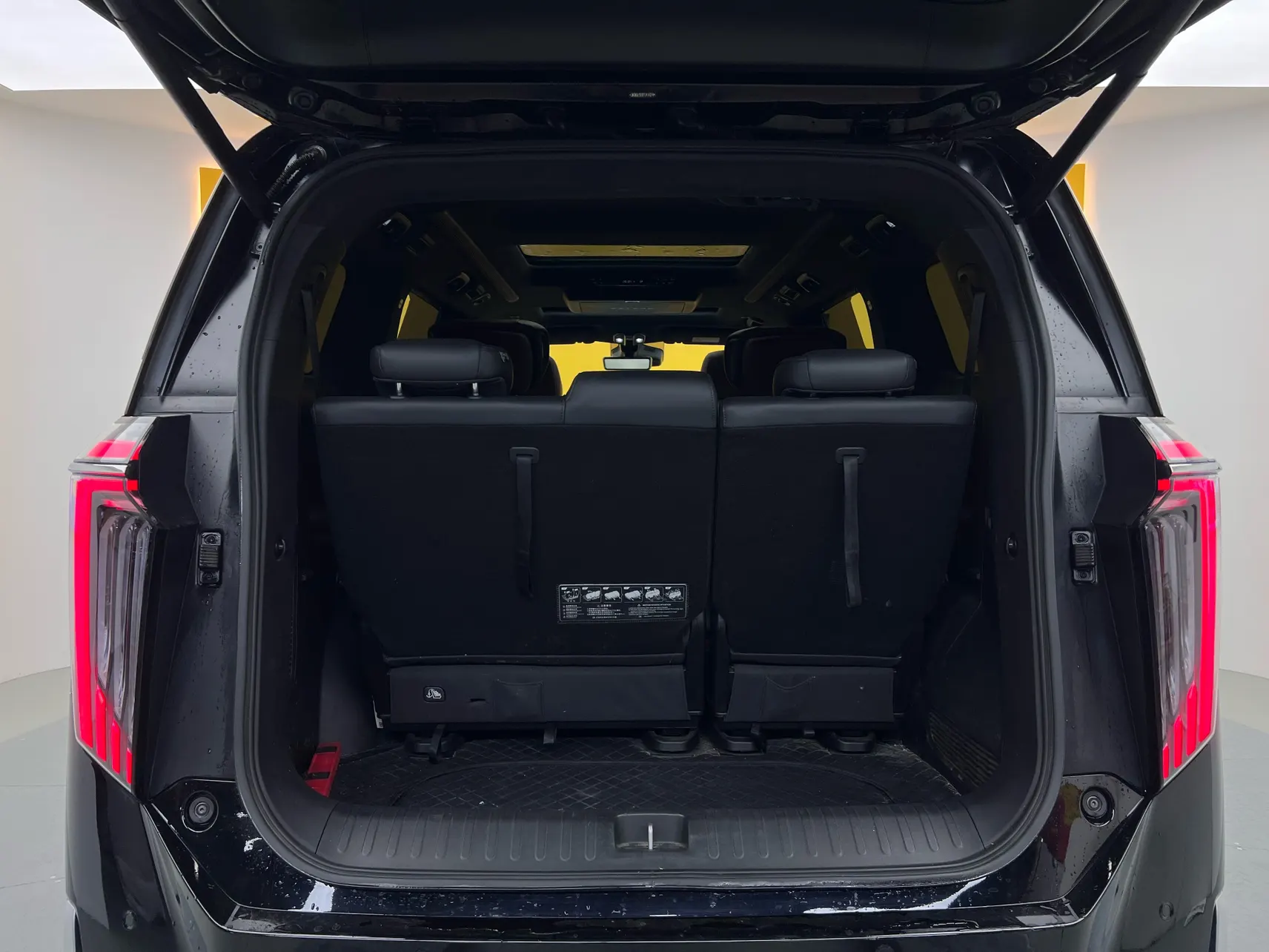 Trumpchi M8, 2023 11