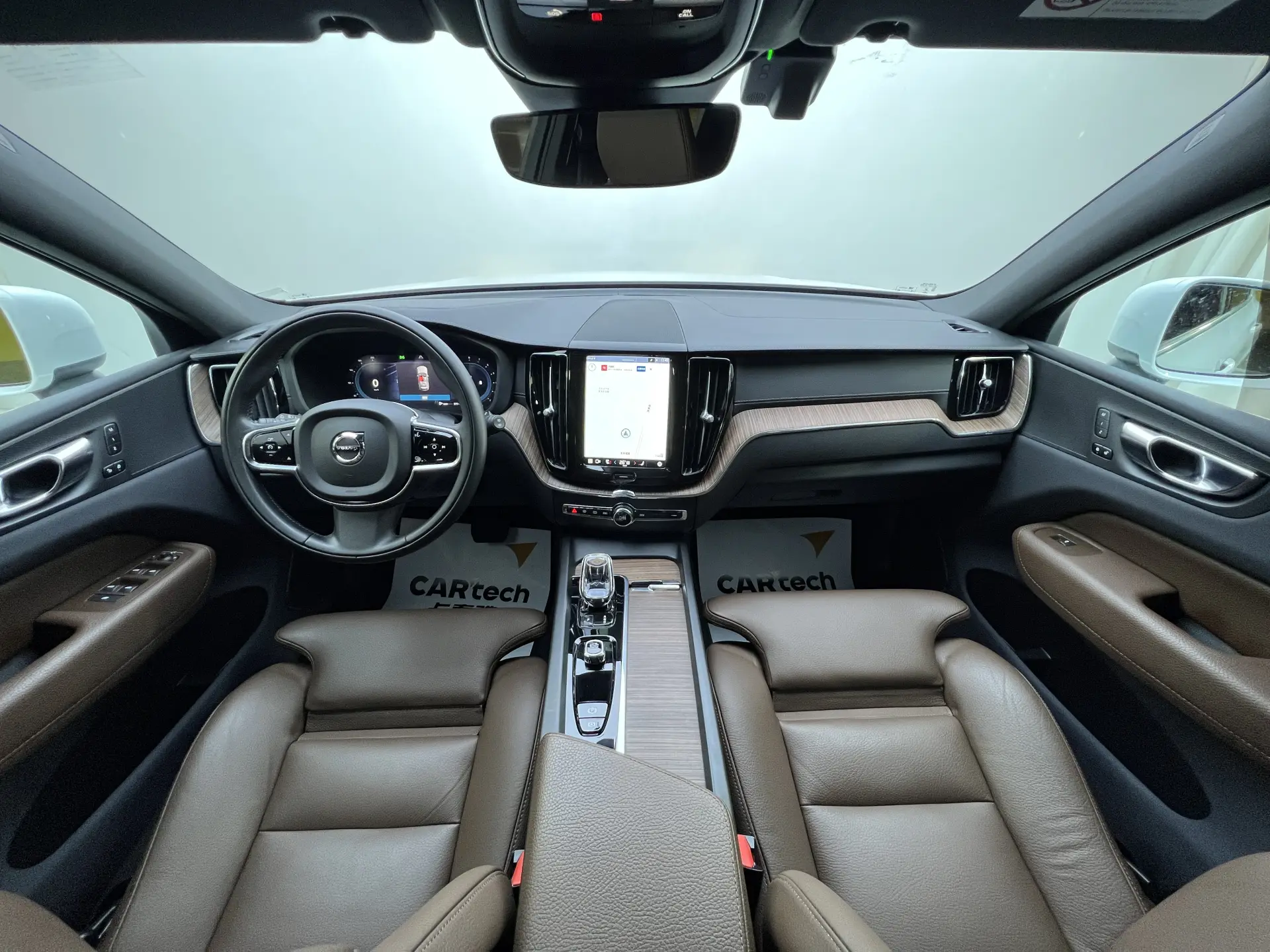 Volvo XC60, 2022 4